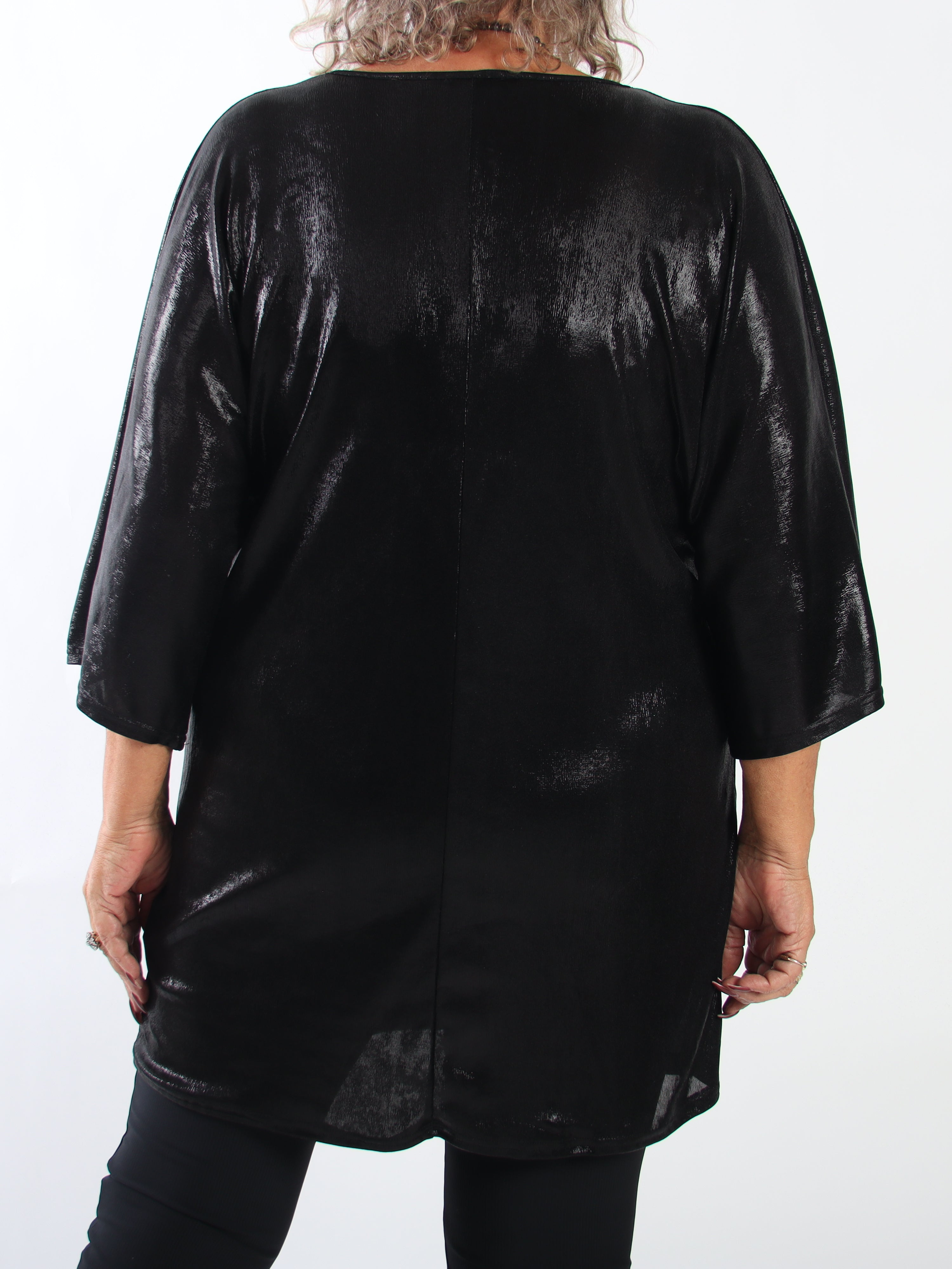 Honey - Shiny og stretchy plus size tunika med V-udskæring og en løs pasform