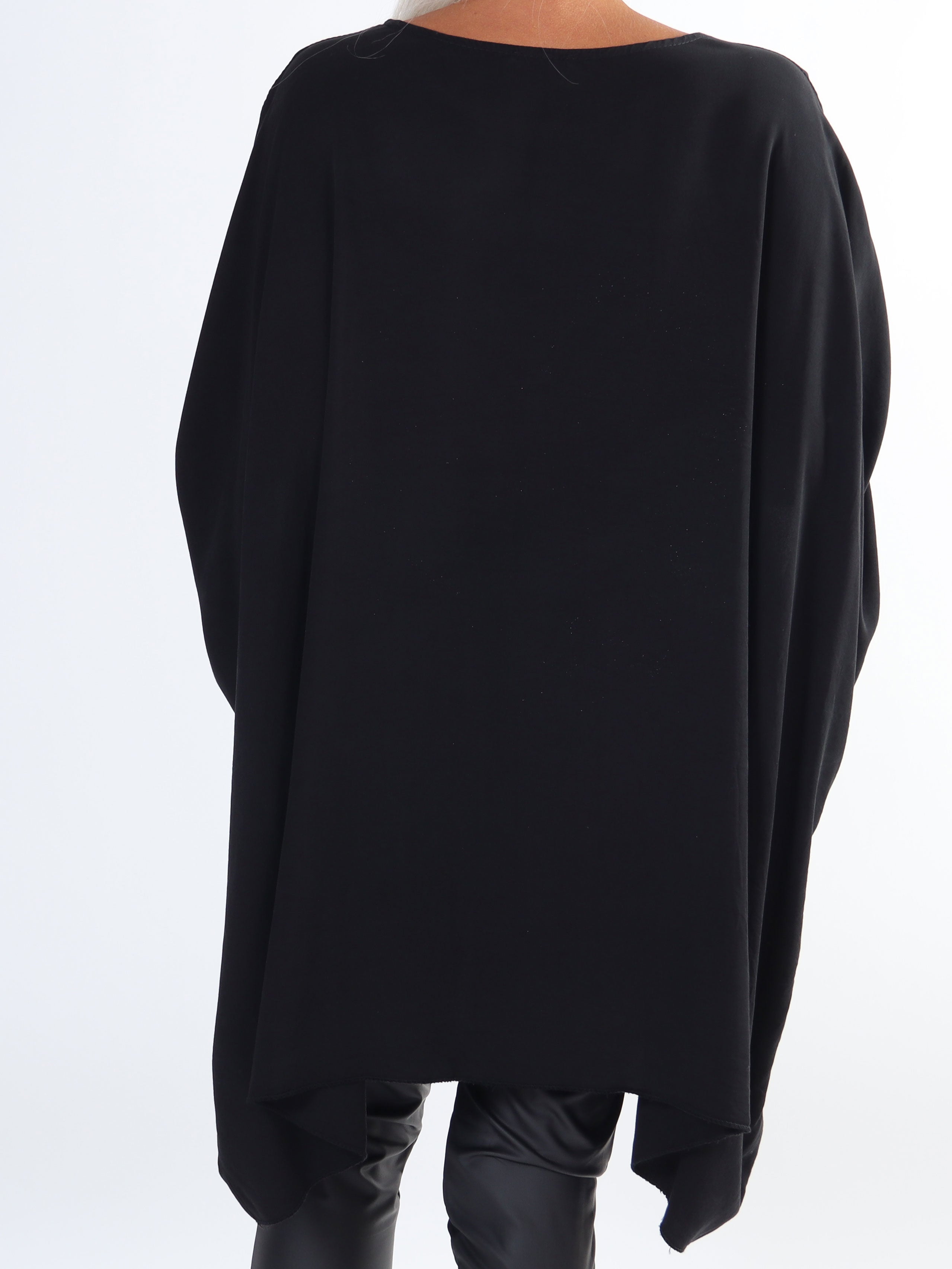 Hope Short - Cool plus size bluse med motiv foran