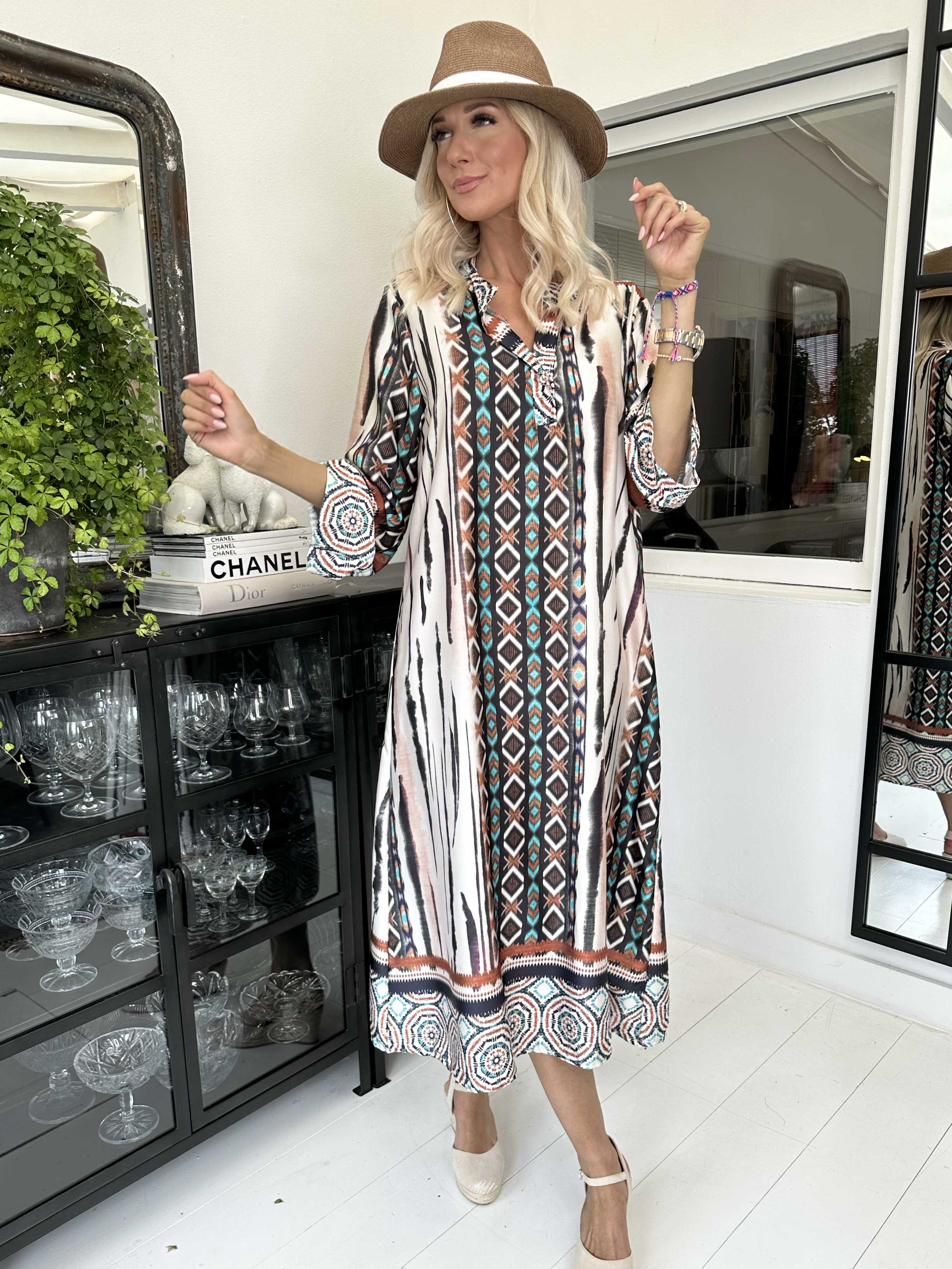 Hyben - Langærmet kjole i silkelook