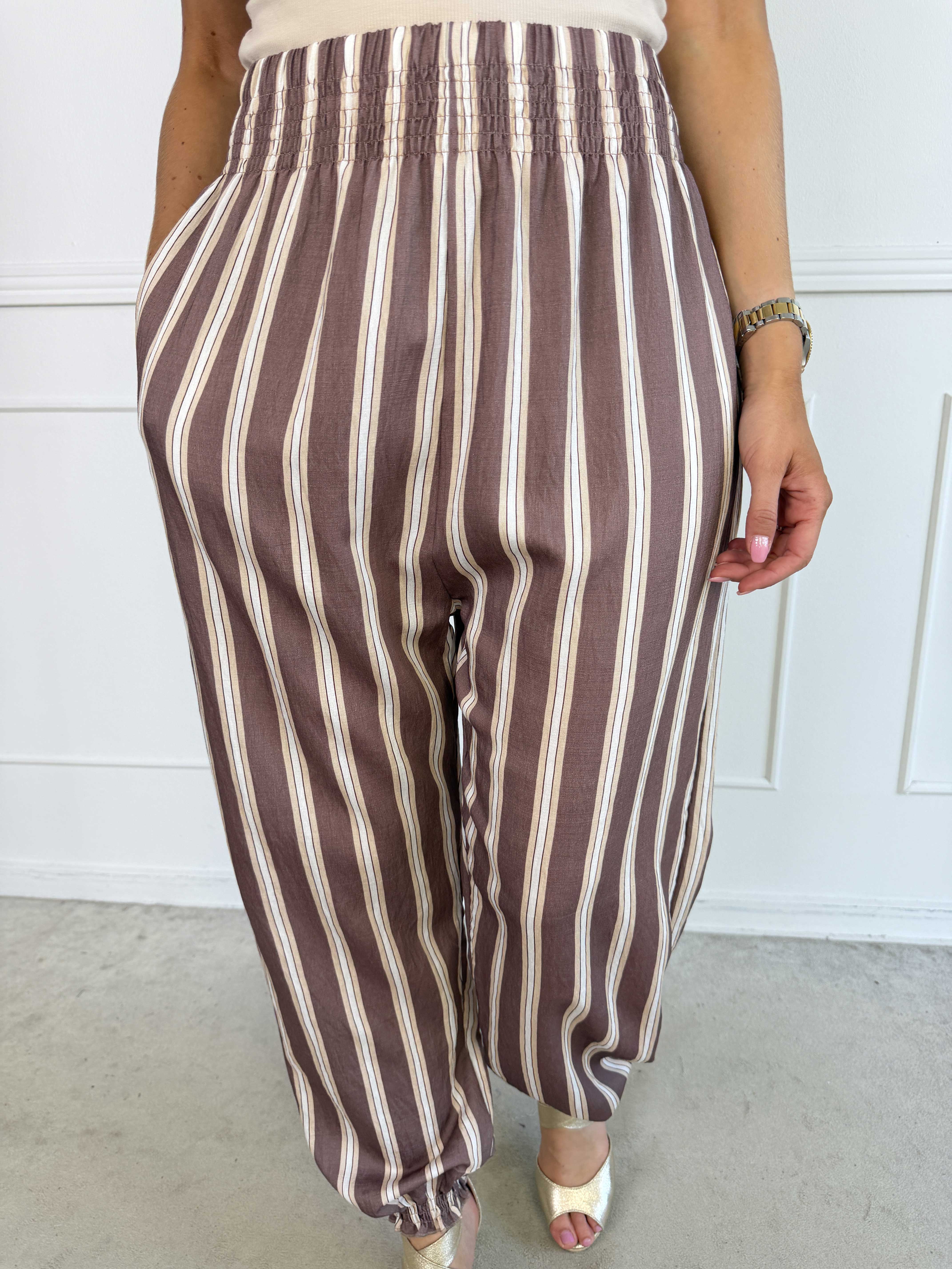 Amidala Pants - Feminin stribede bukser i let viskoseblanding med elastikkant