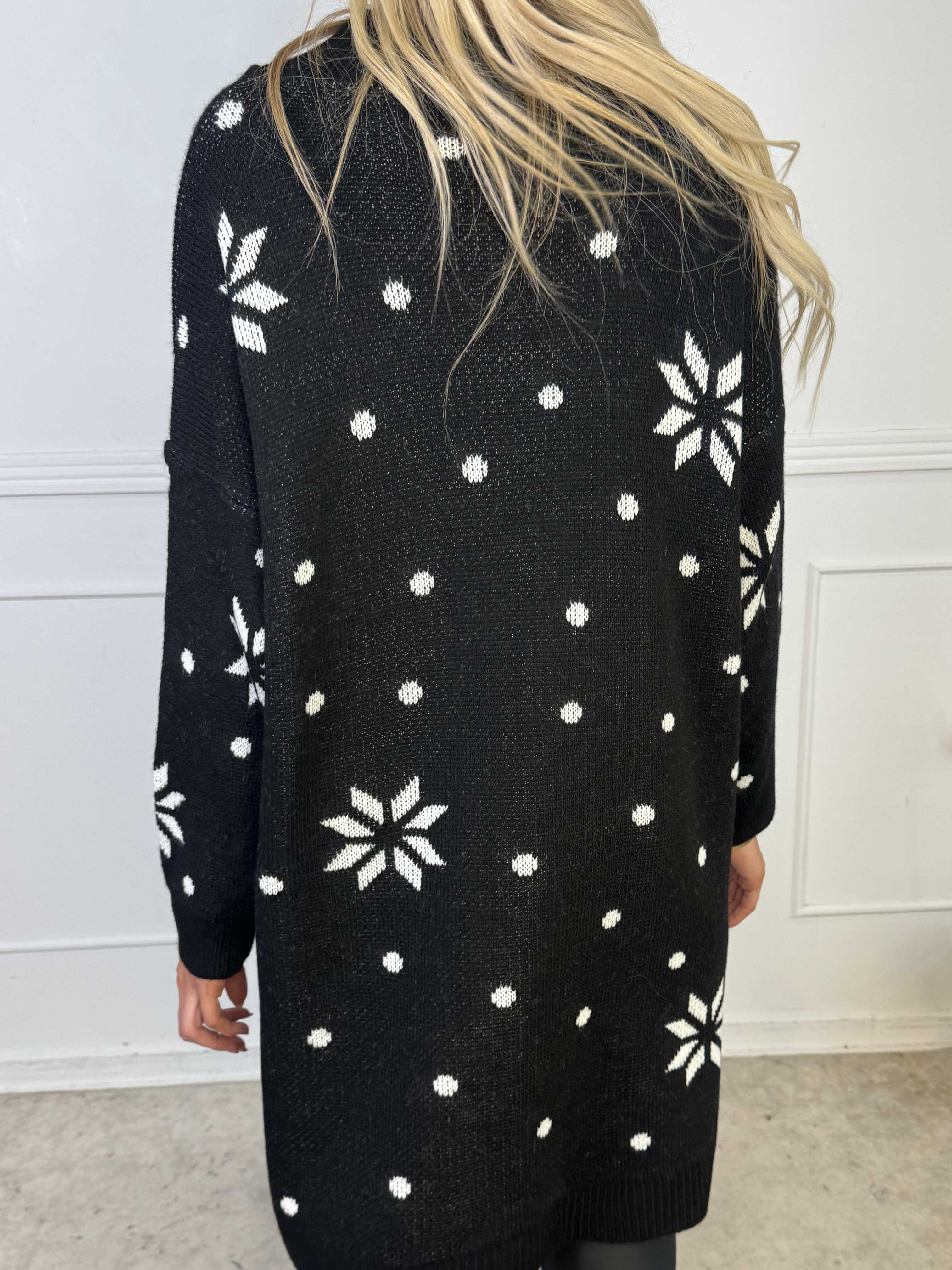 Rudy - Julestrikkjole med rudolf på maven