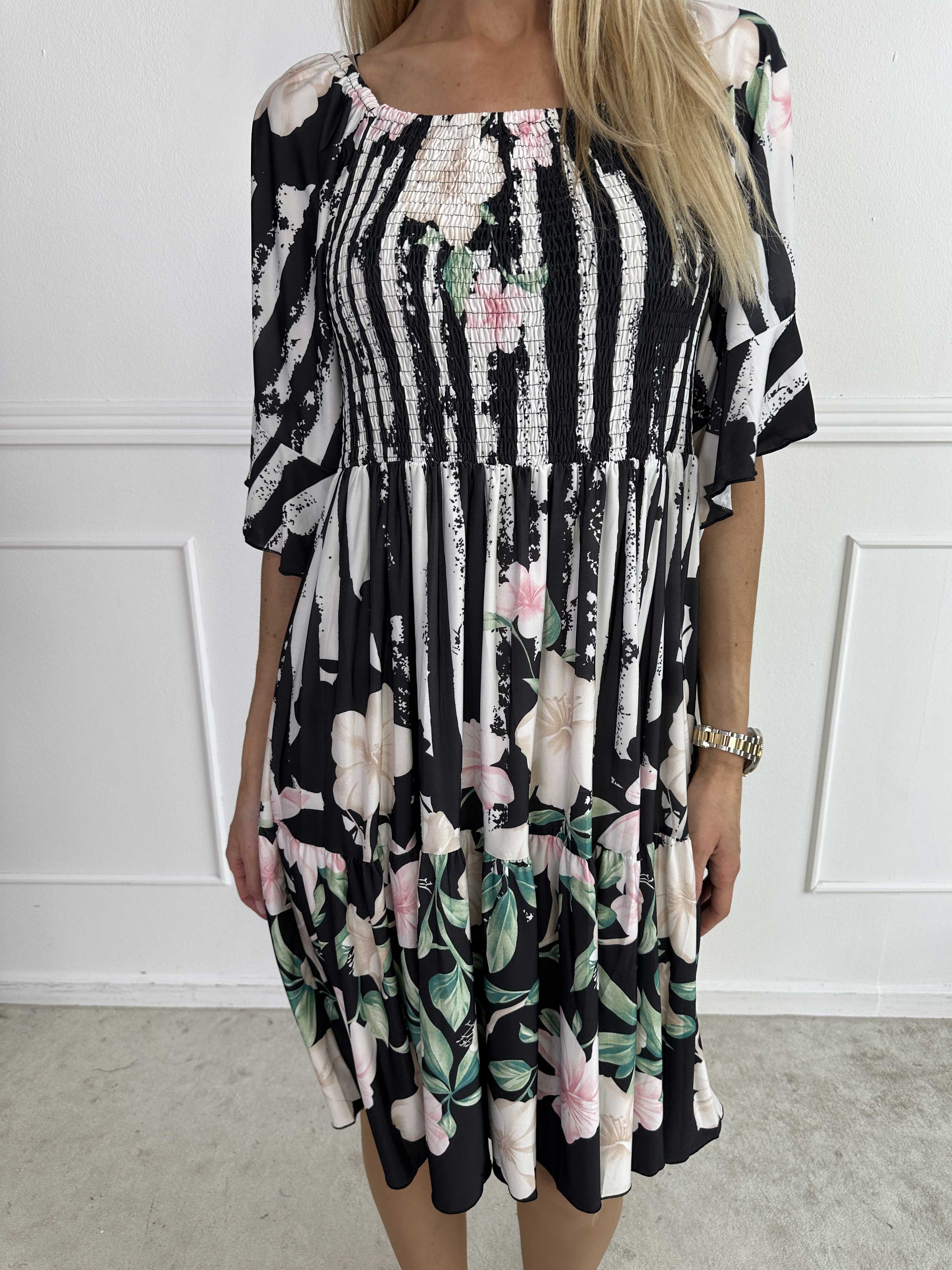 Elna Floral Stripe Short - Blomstret elastisk kjole med smock over brystet