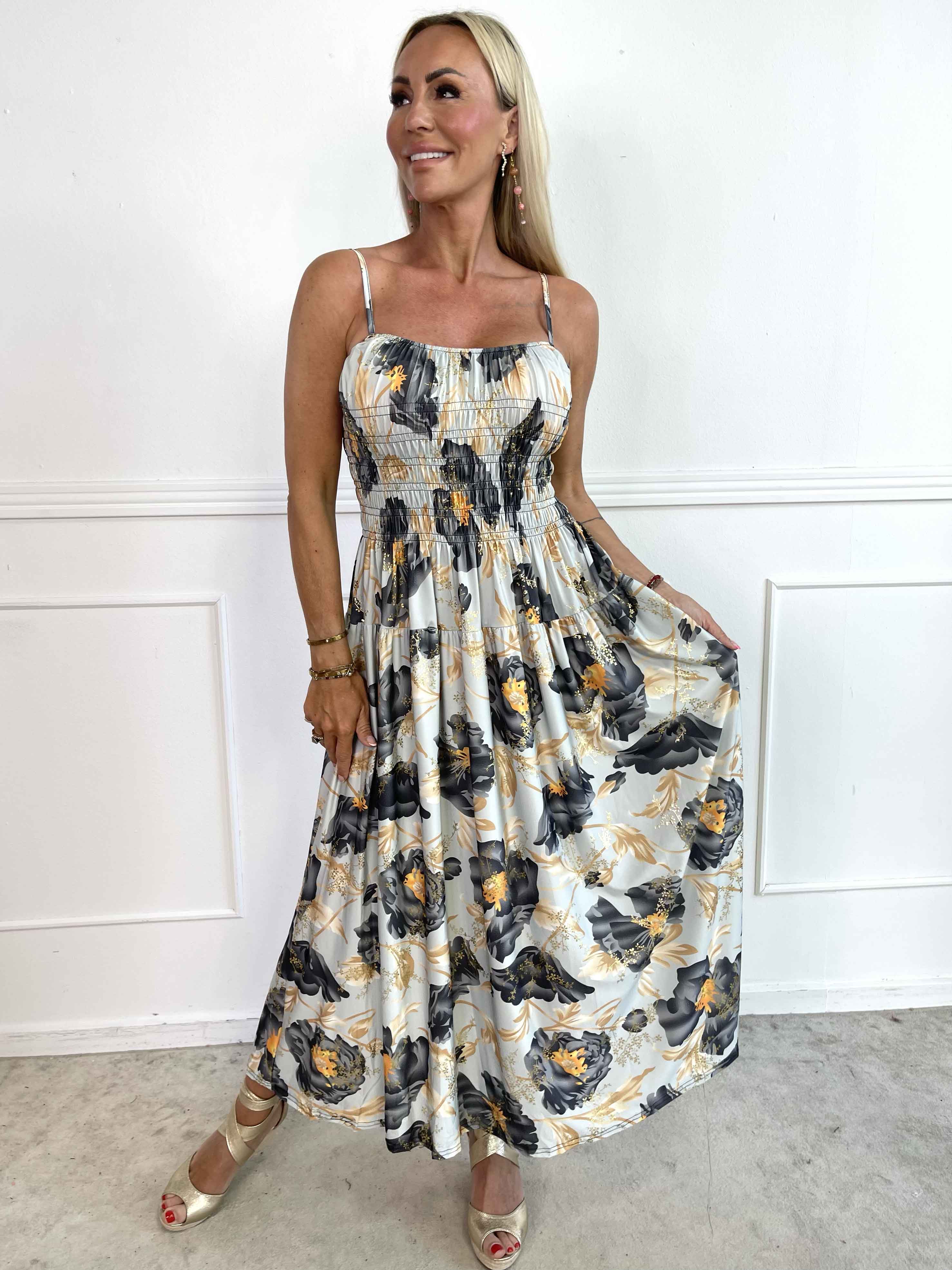 Maira Botanic - Sød elastisk stropkjole med blomsterprint og smock