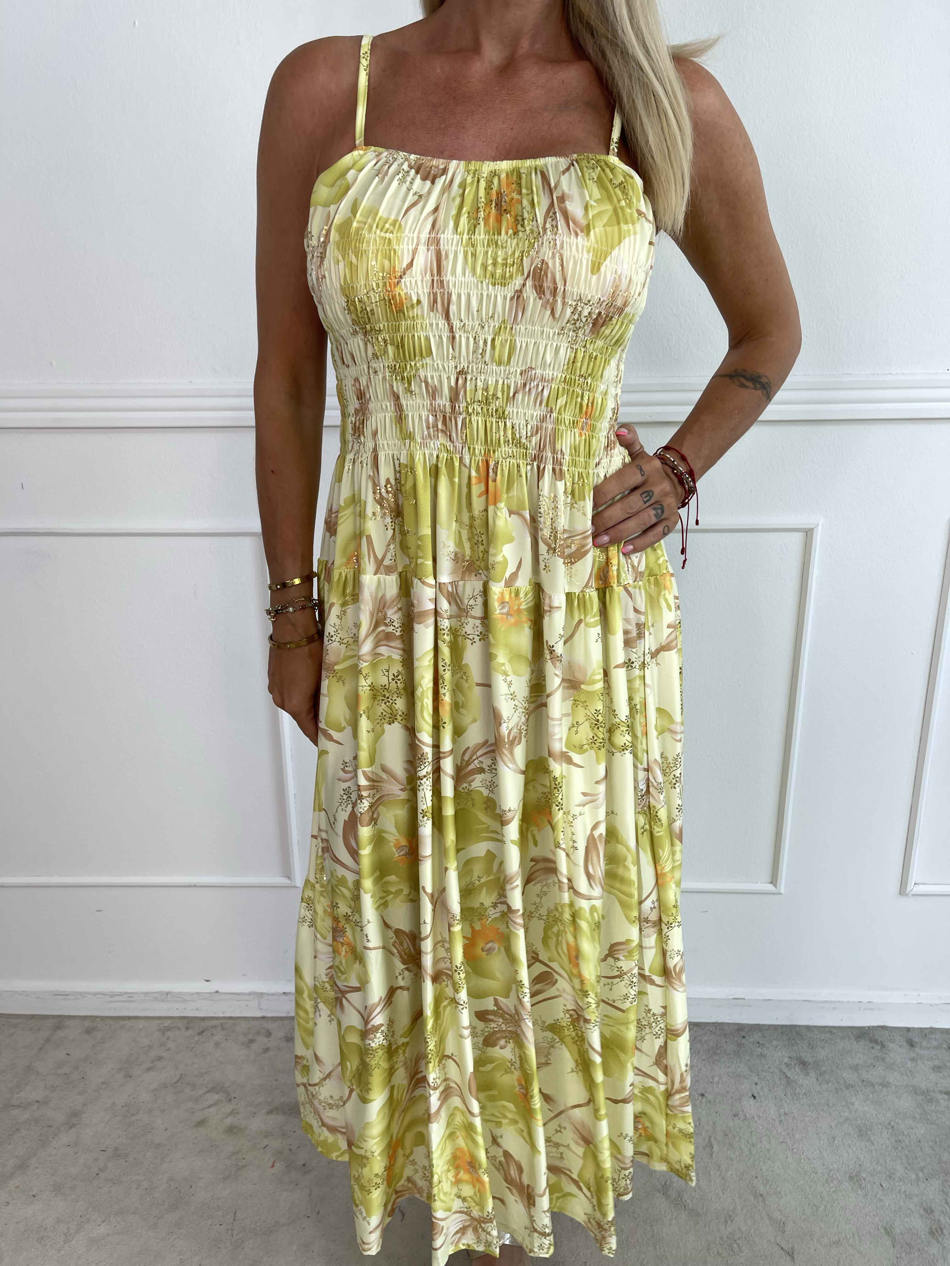 Maira Botanic - Sød elastisk stropkjole med blomsterprint og smock