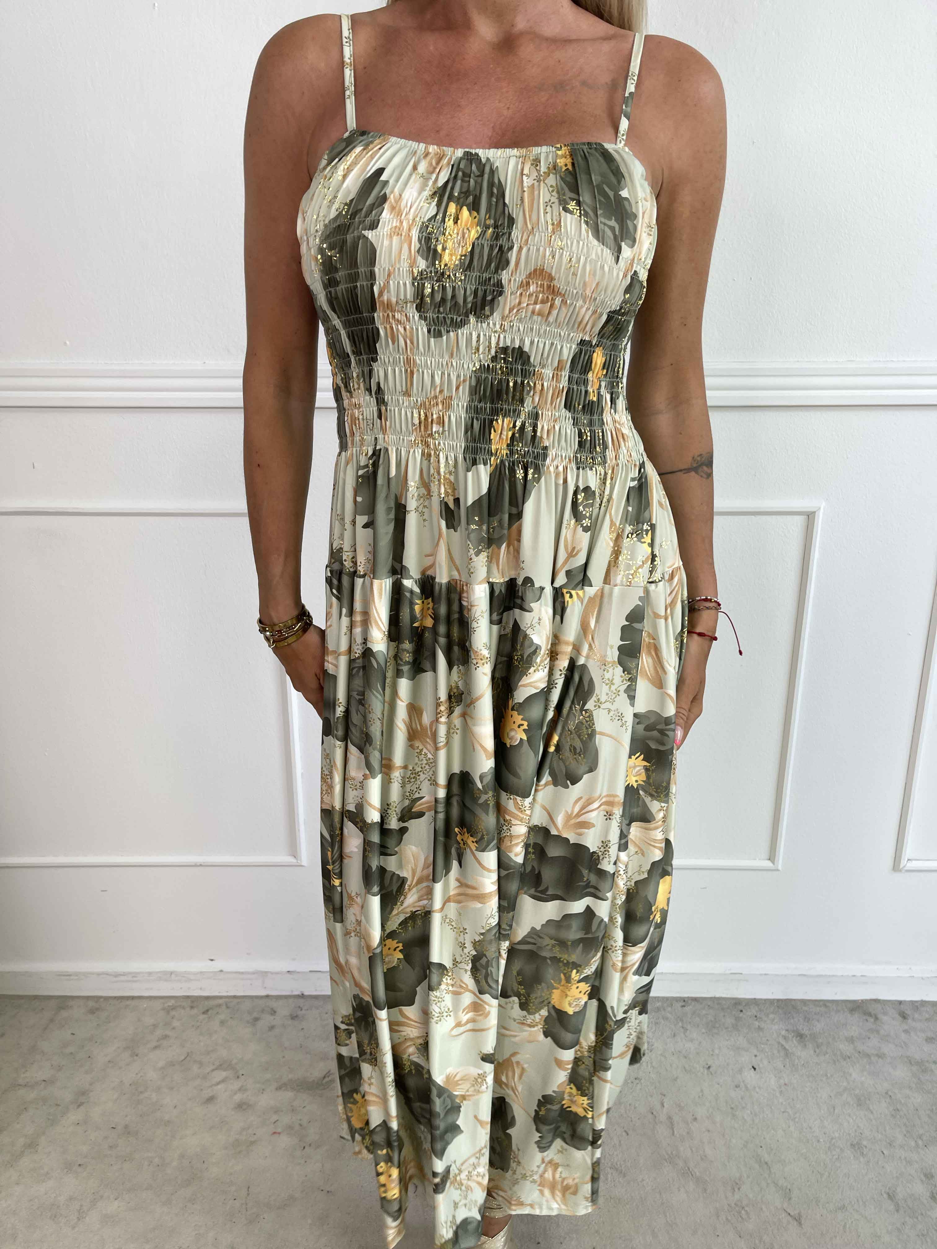 Maira Botanic - Sød elastisk stropkjole med blomsterprint og smock