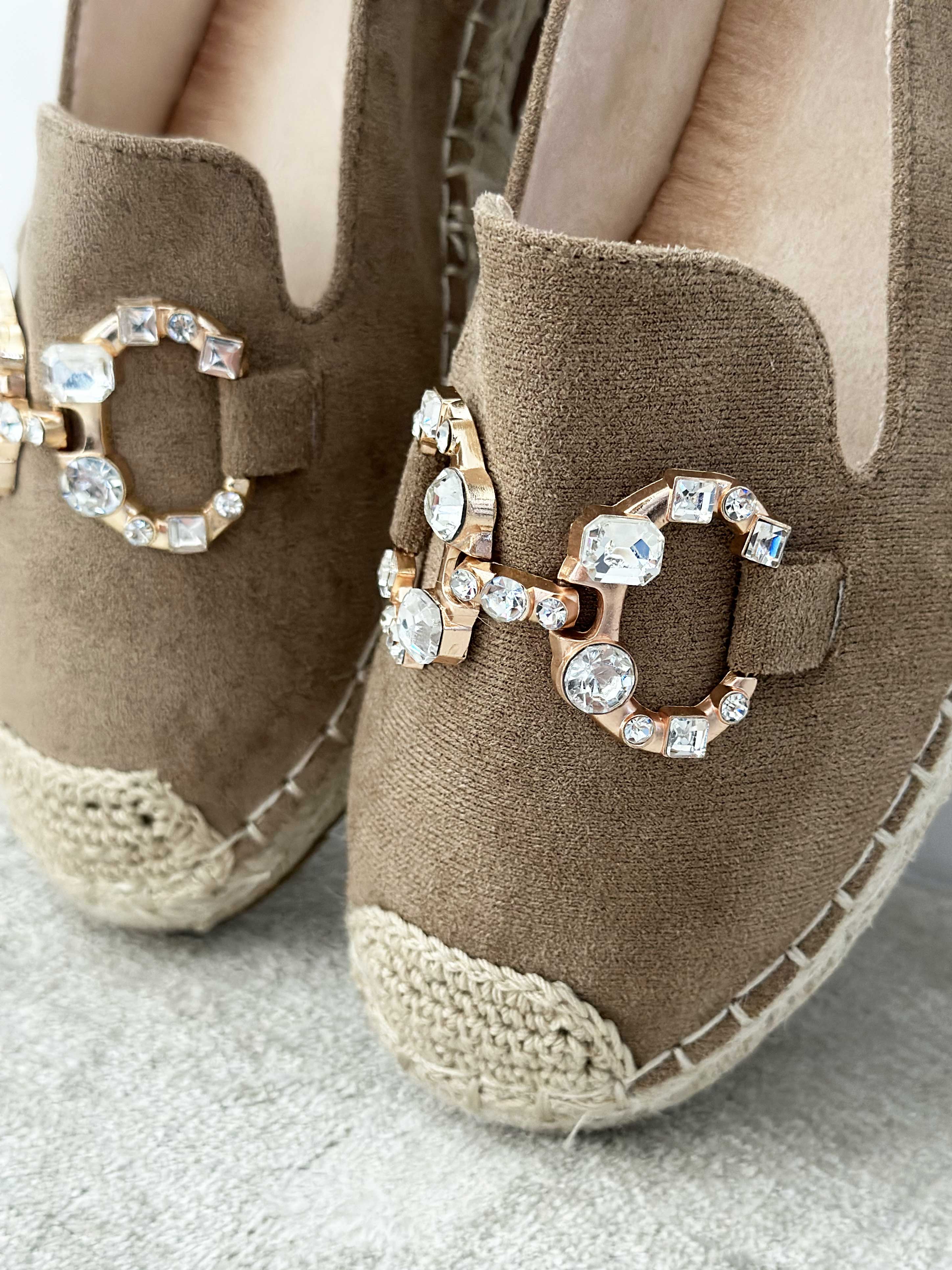 Melinda - Espadrillos med spænde pyntet med similisten