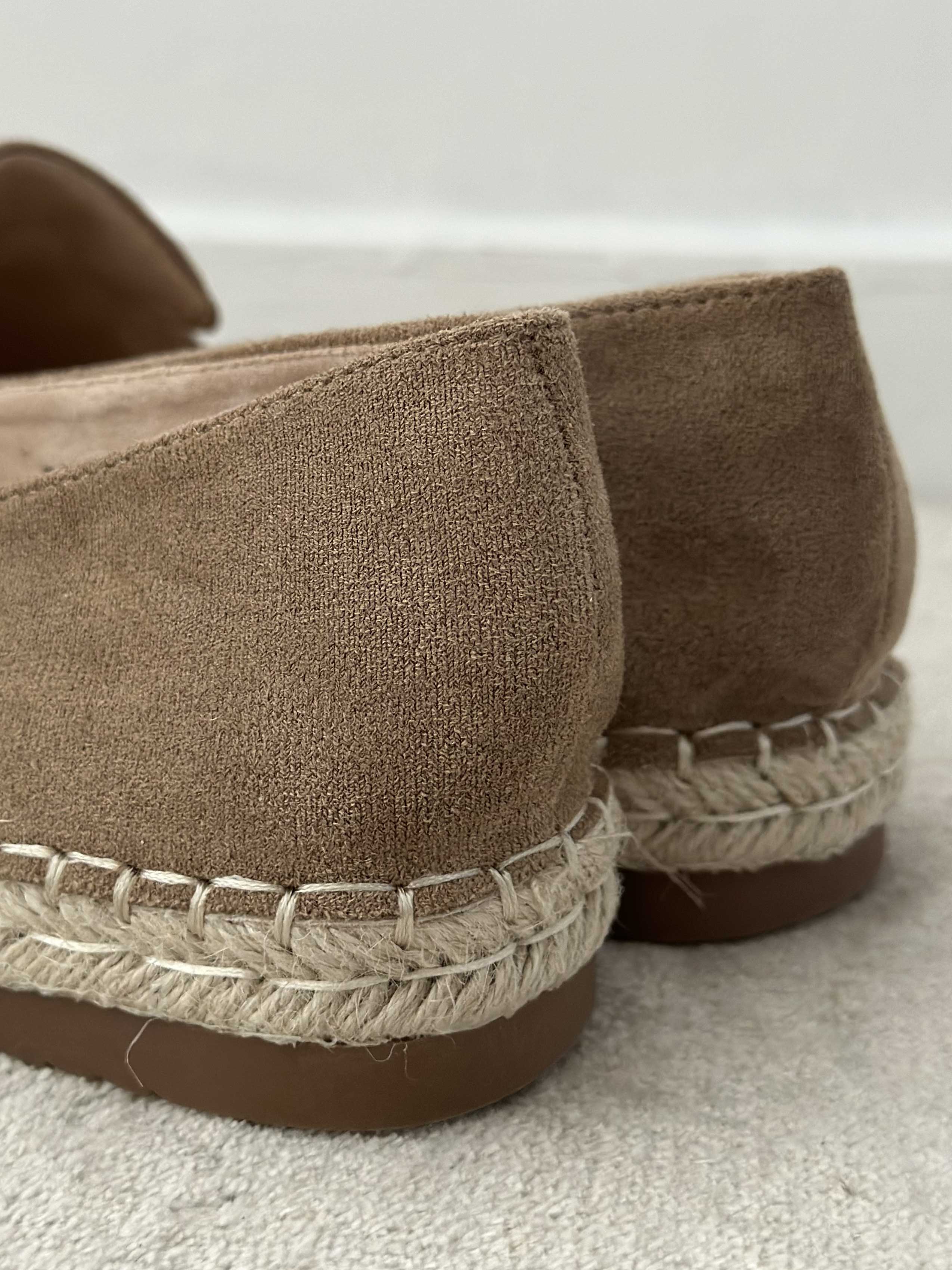 Melinda - Espadrillos med spænde pyntet med similisten