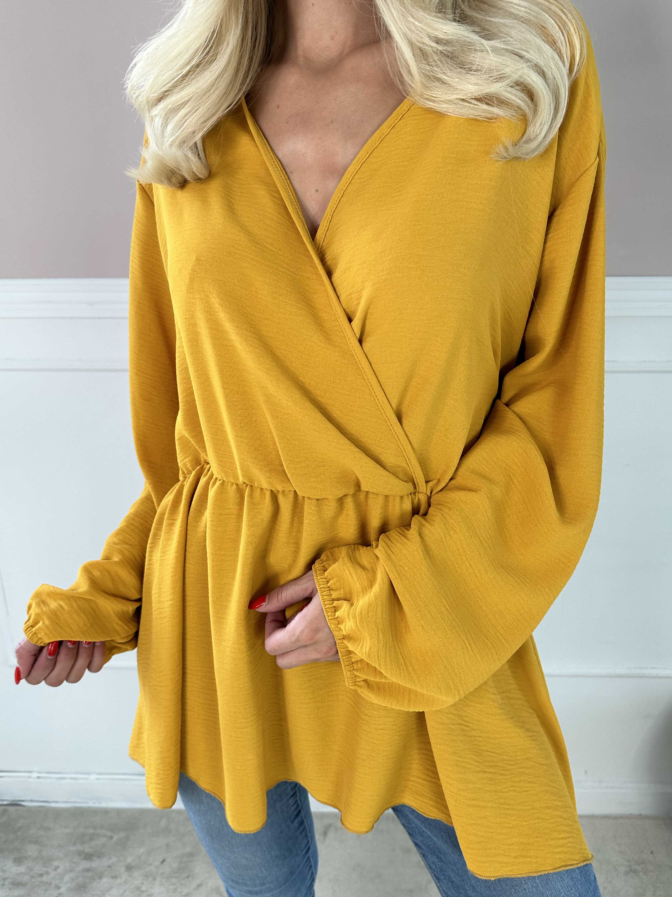 Hermina long sleeve - Sød bluse med elastik i taljen