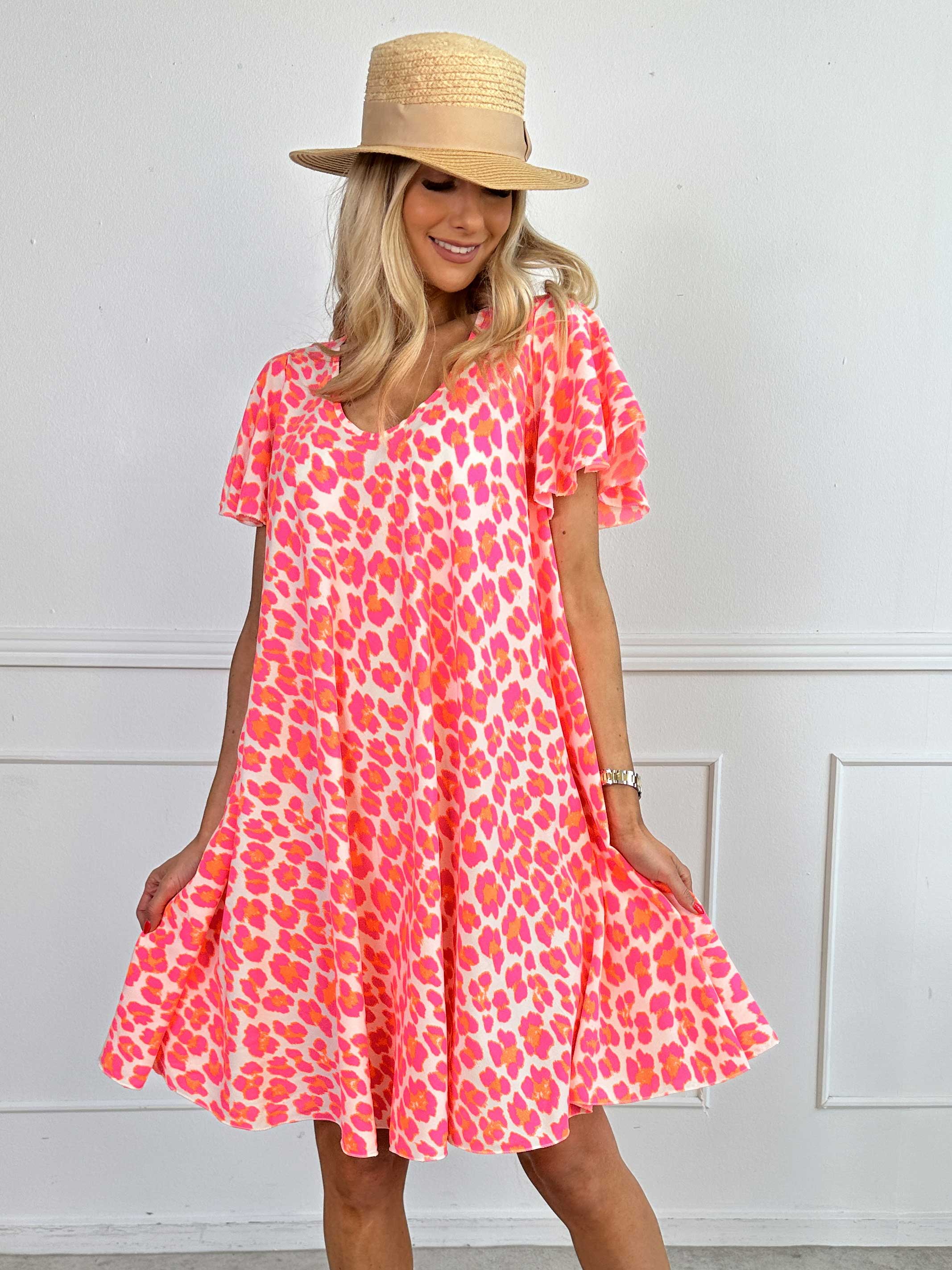 Chione - Sød kjole i a facon med leopardprint