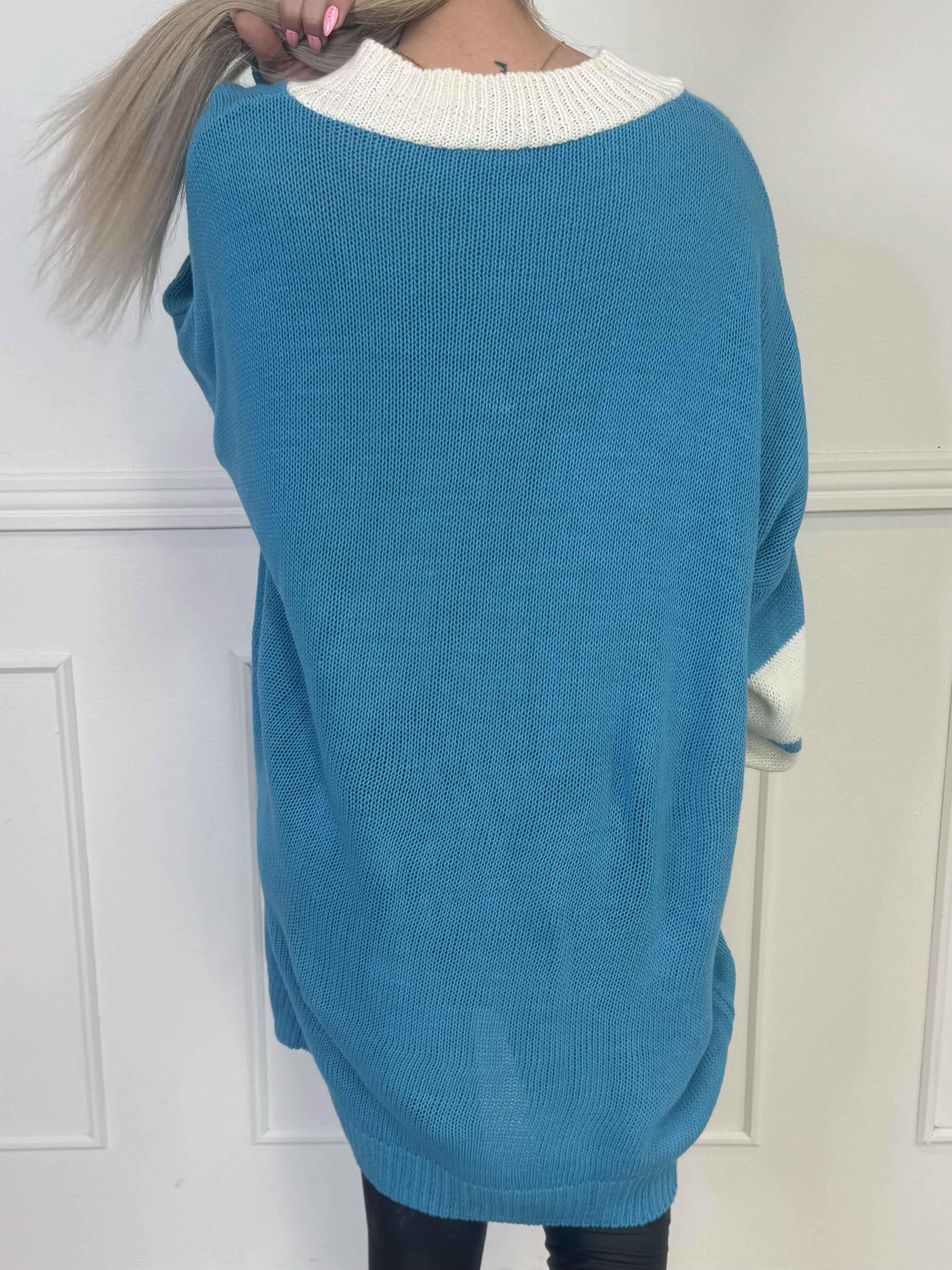 Tiane - Sporty strikkjole med motiv foran