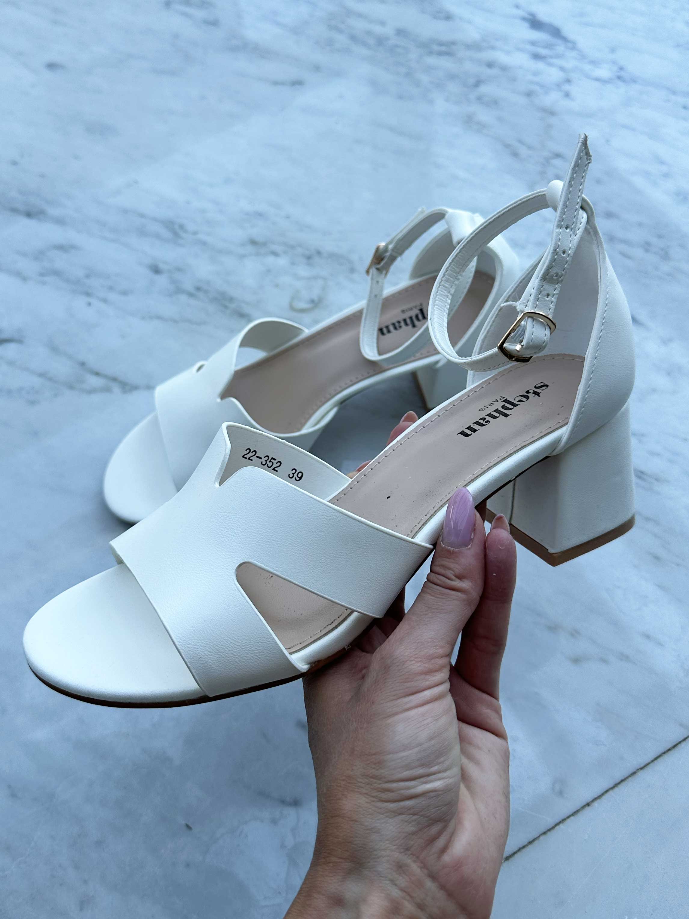 Eleonora - Sød sandal med lille hæl