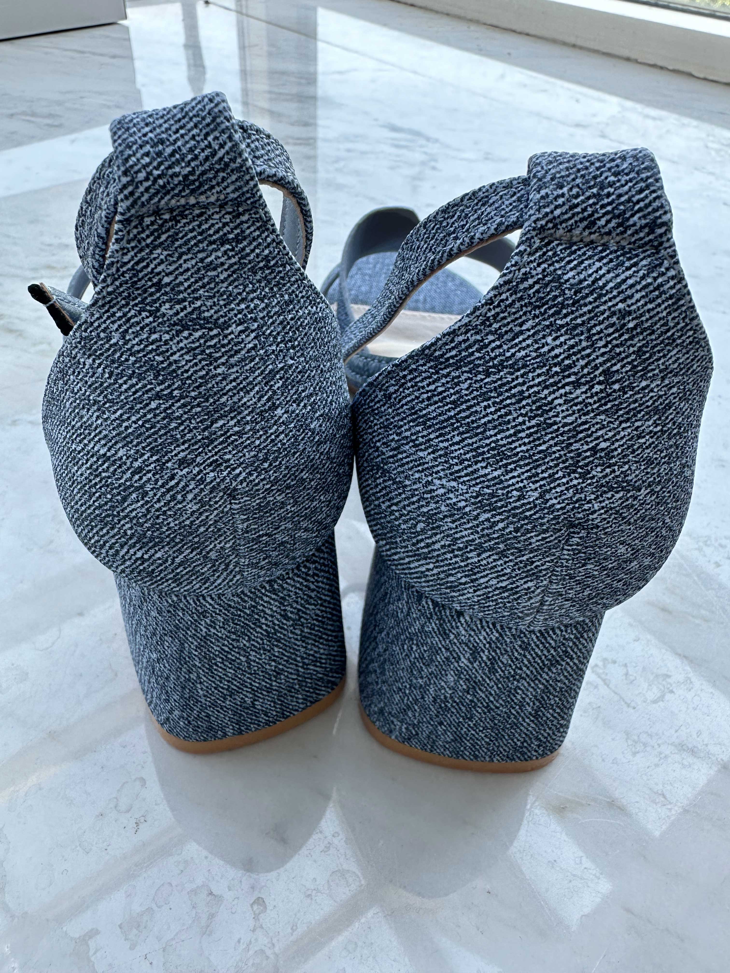 Eleonora - Sød sandal med lille hæl