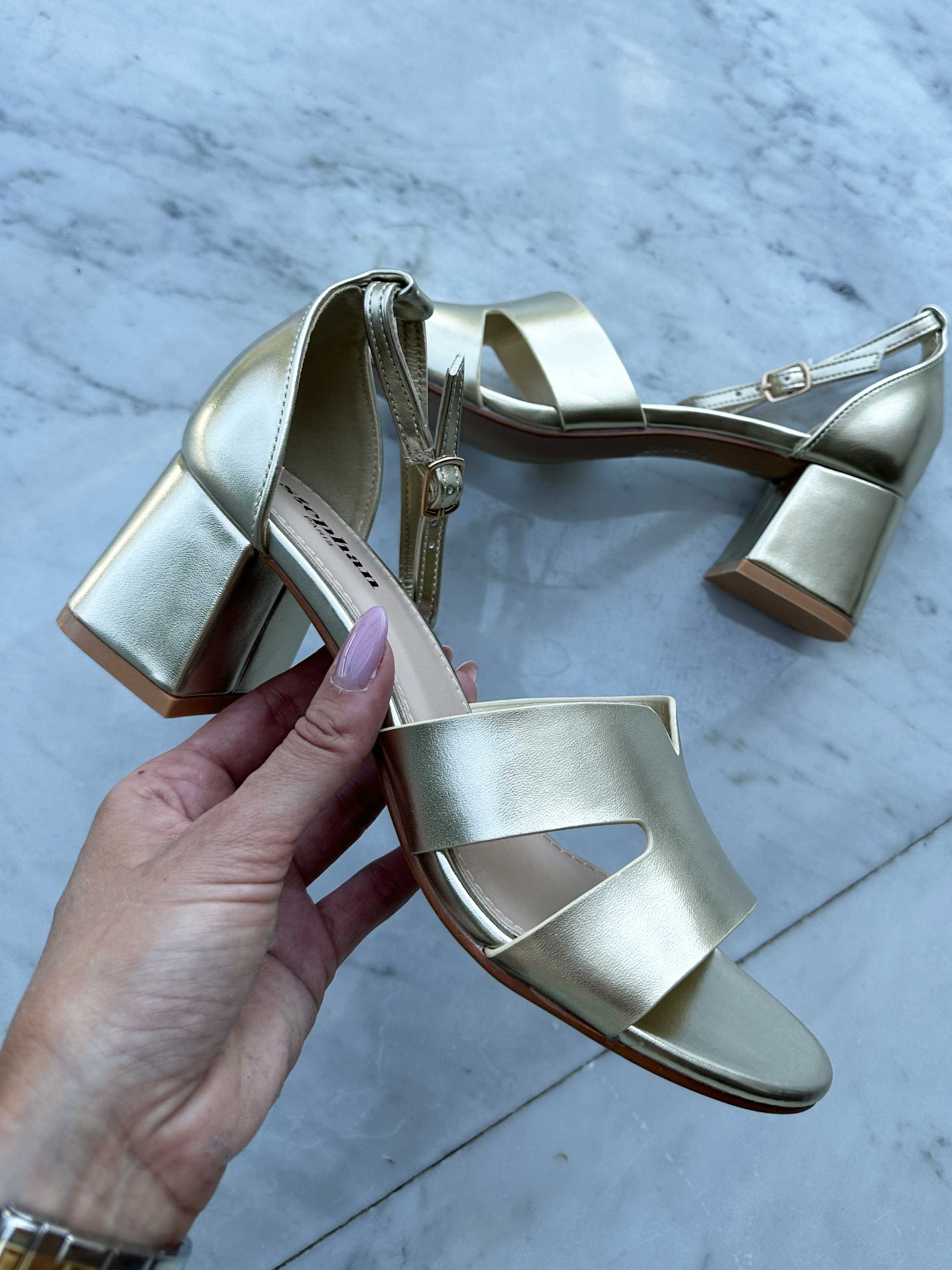 Eleonora - Sød sandal med lille hæl