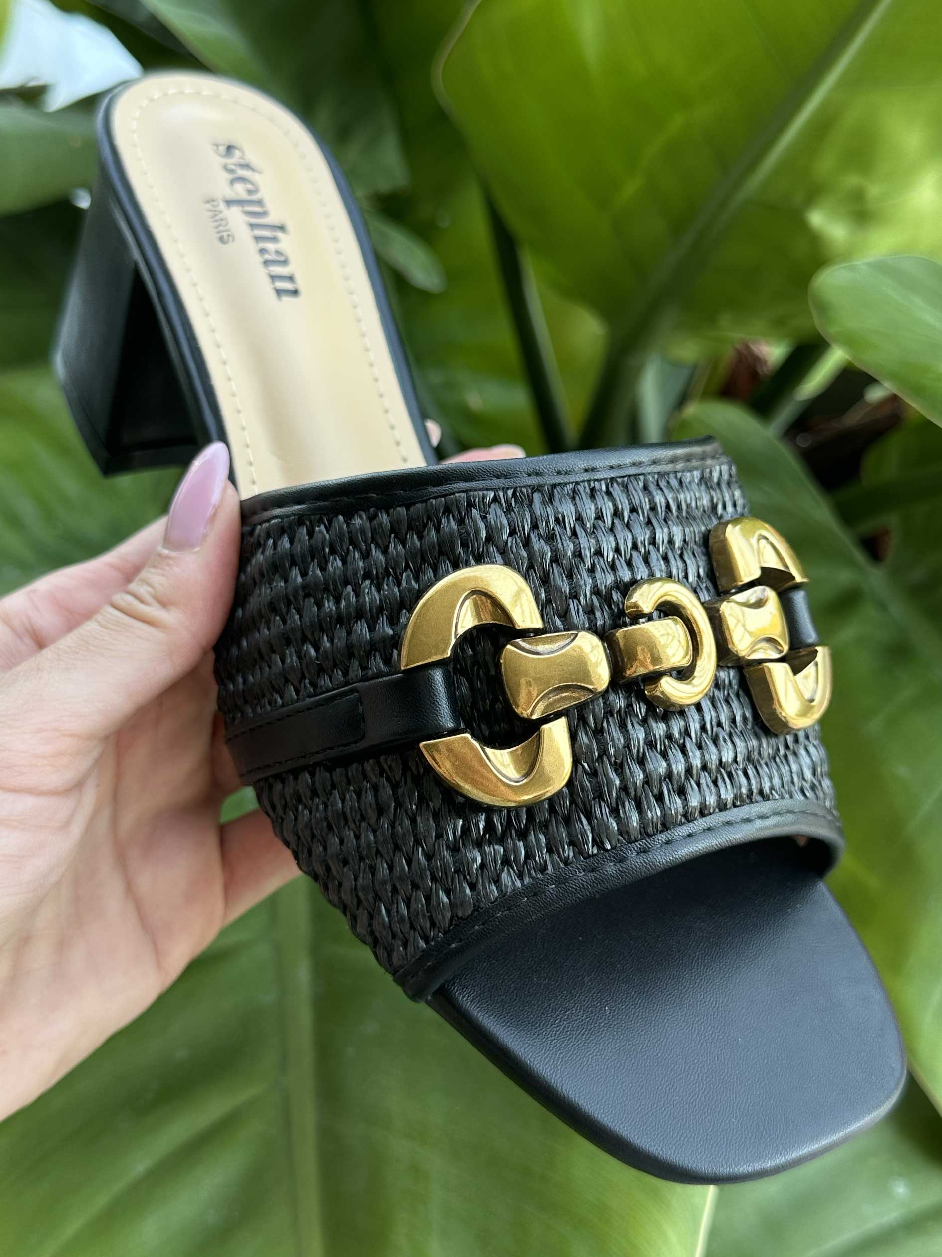 Lida - Søde sandaler med spænde og lille hæl