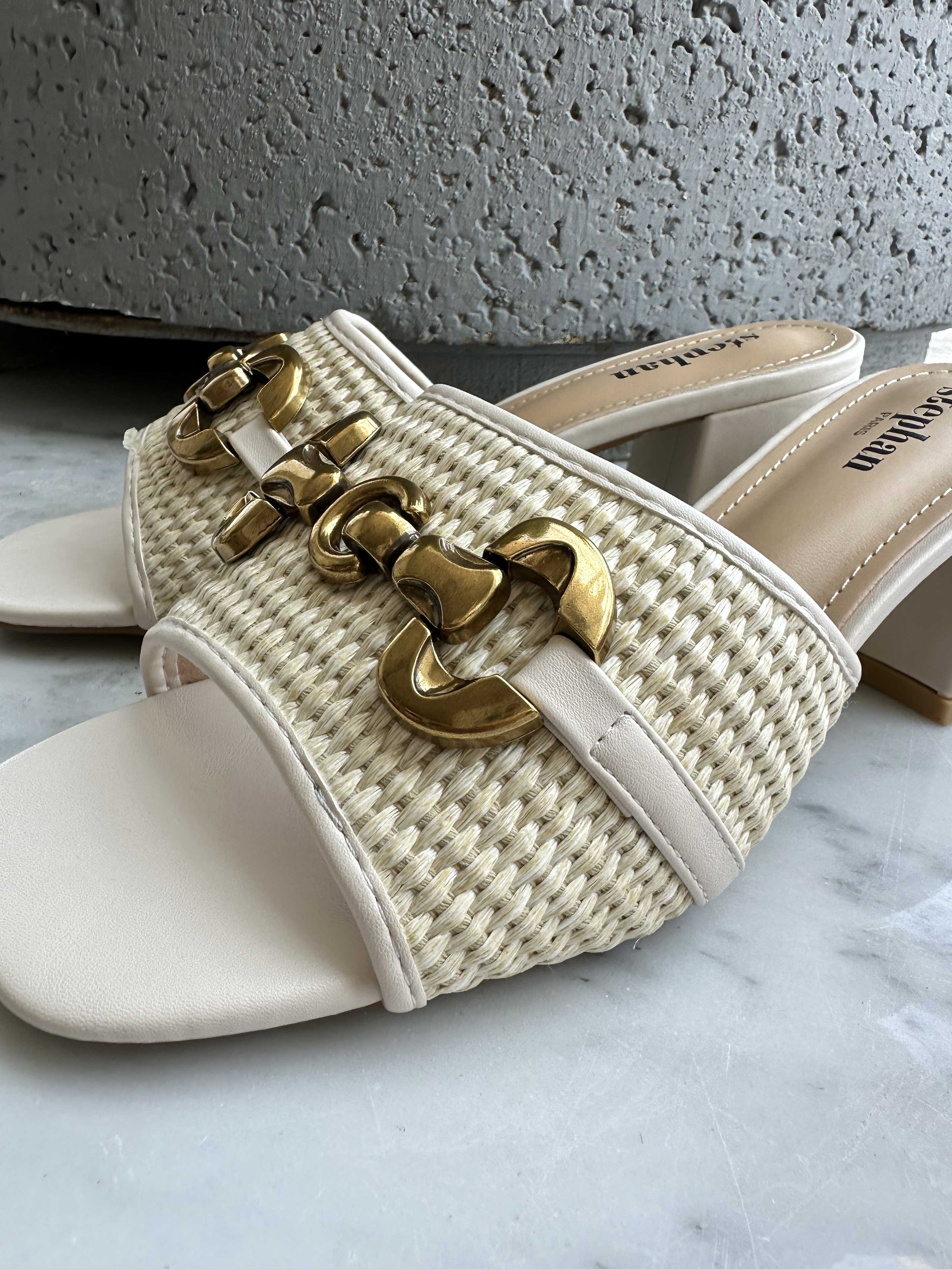 Lida - Søde sandaler med spænde og lille hæl