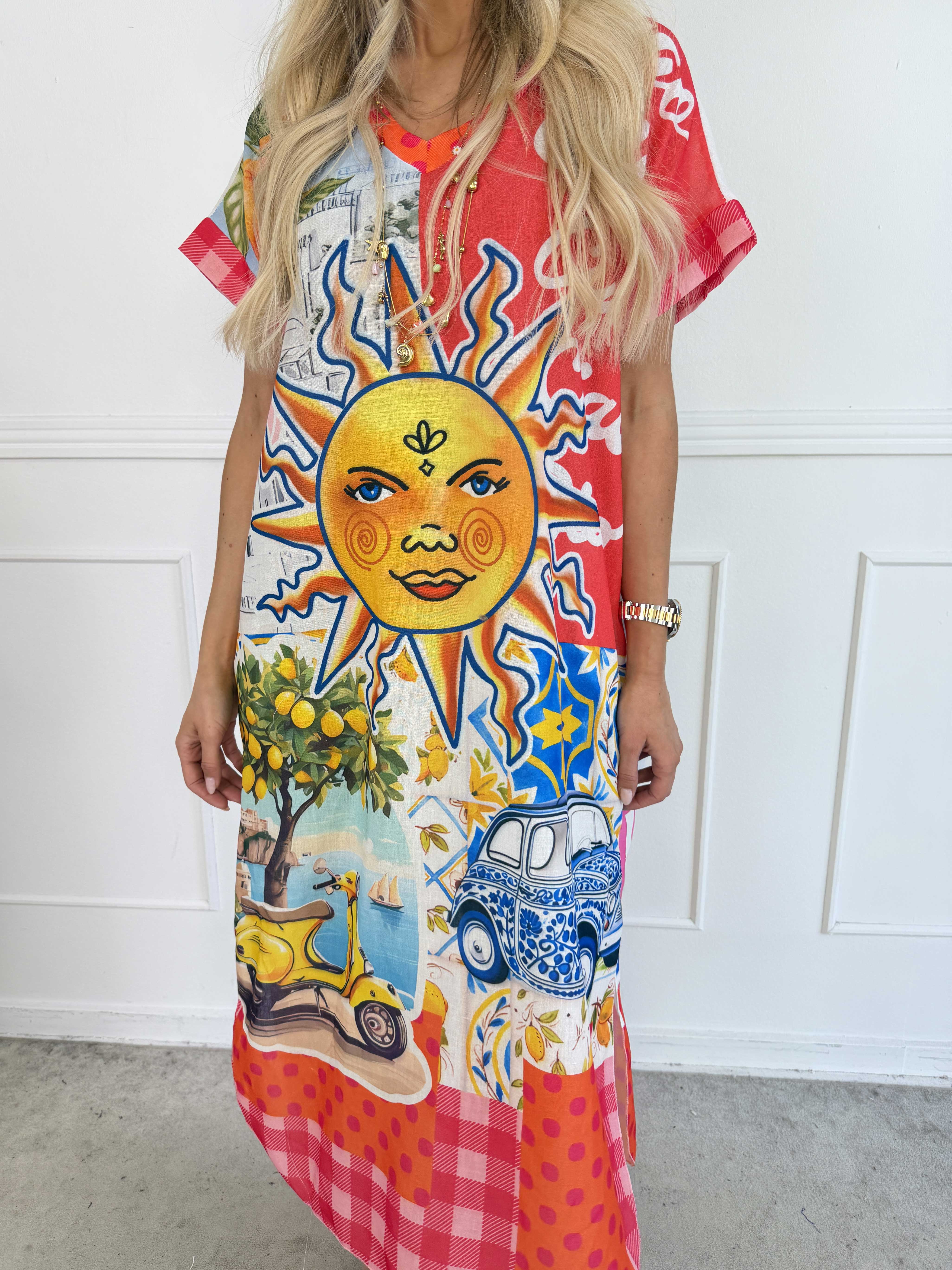 Katherine - Skøn lang kjole med et charmerende italiensk inspireret print