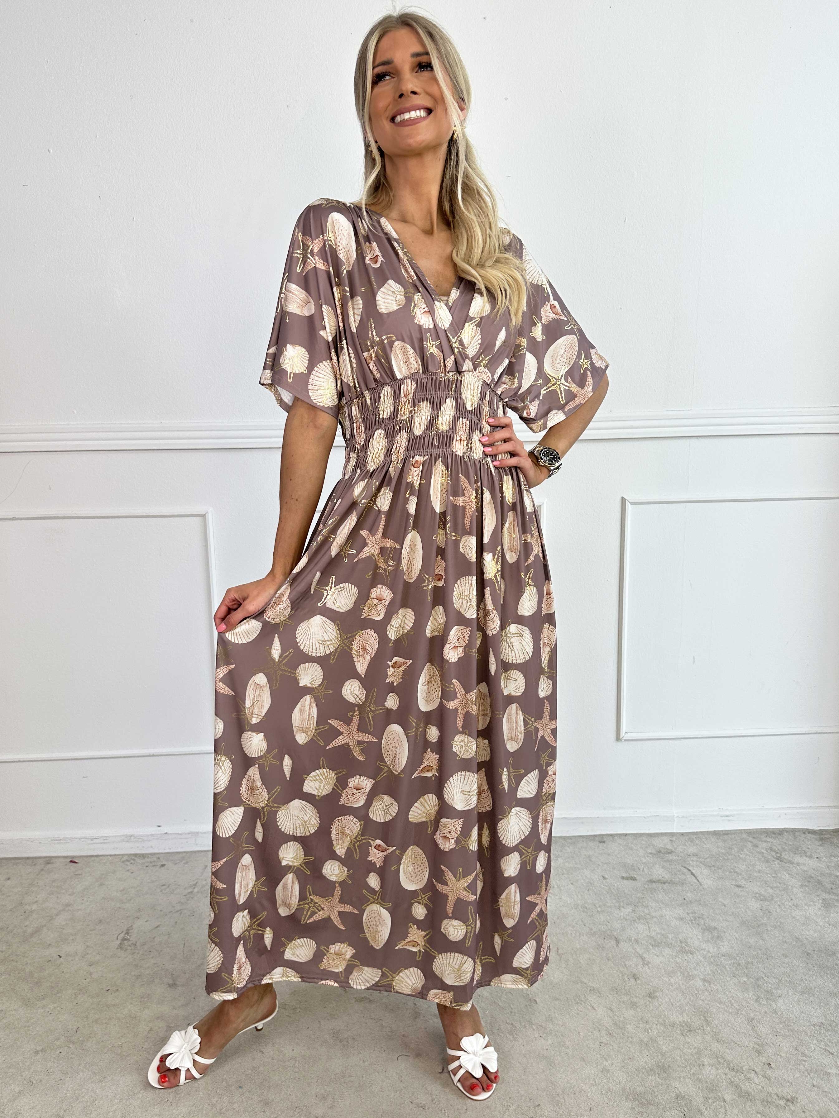 Pams Beach - Lang elastisk kjole med muslinge motiver