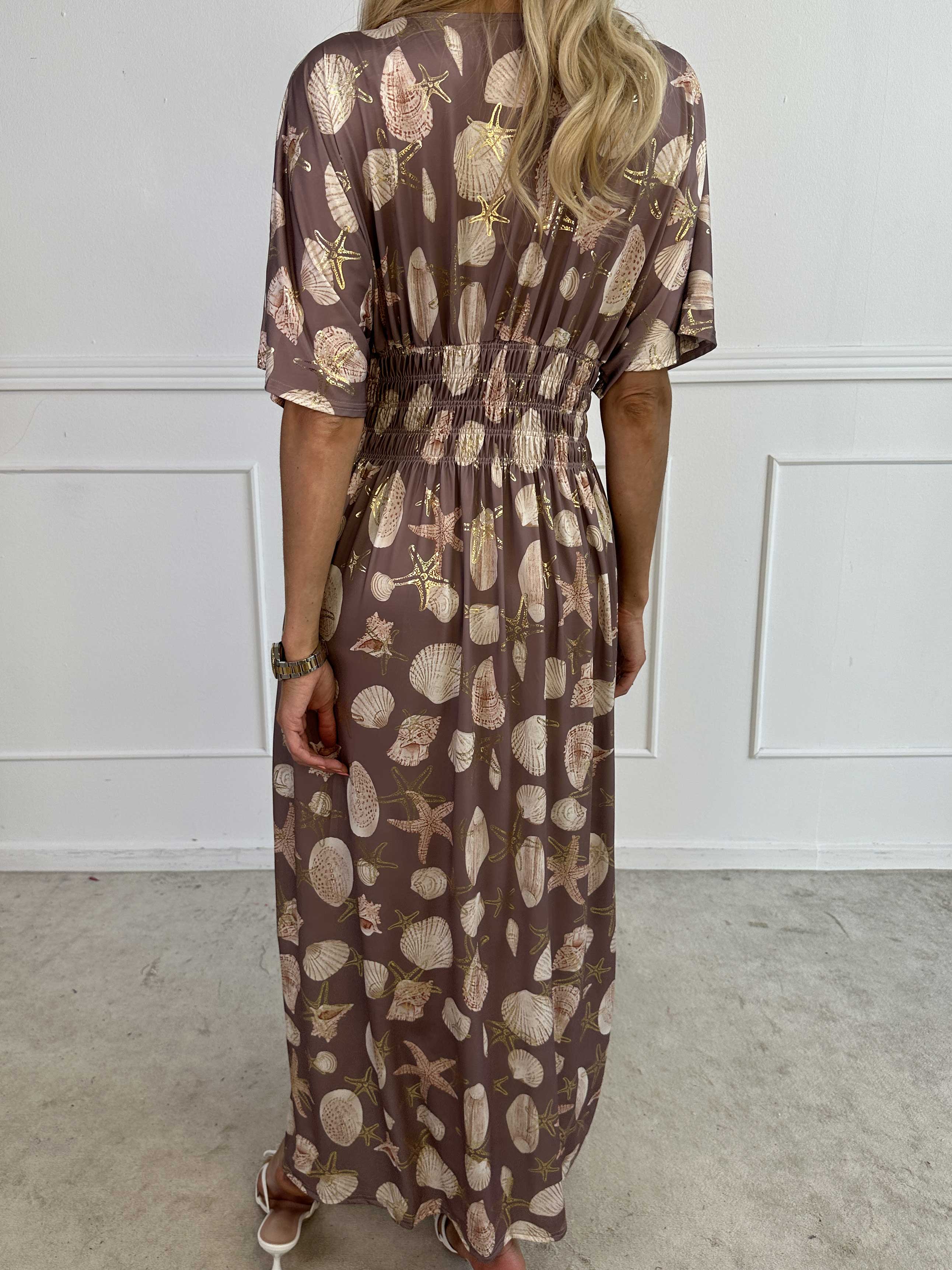 Pams Beach - Lang elastisk kjole med muslinge motiver