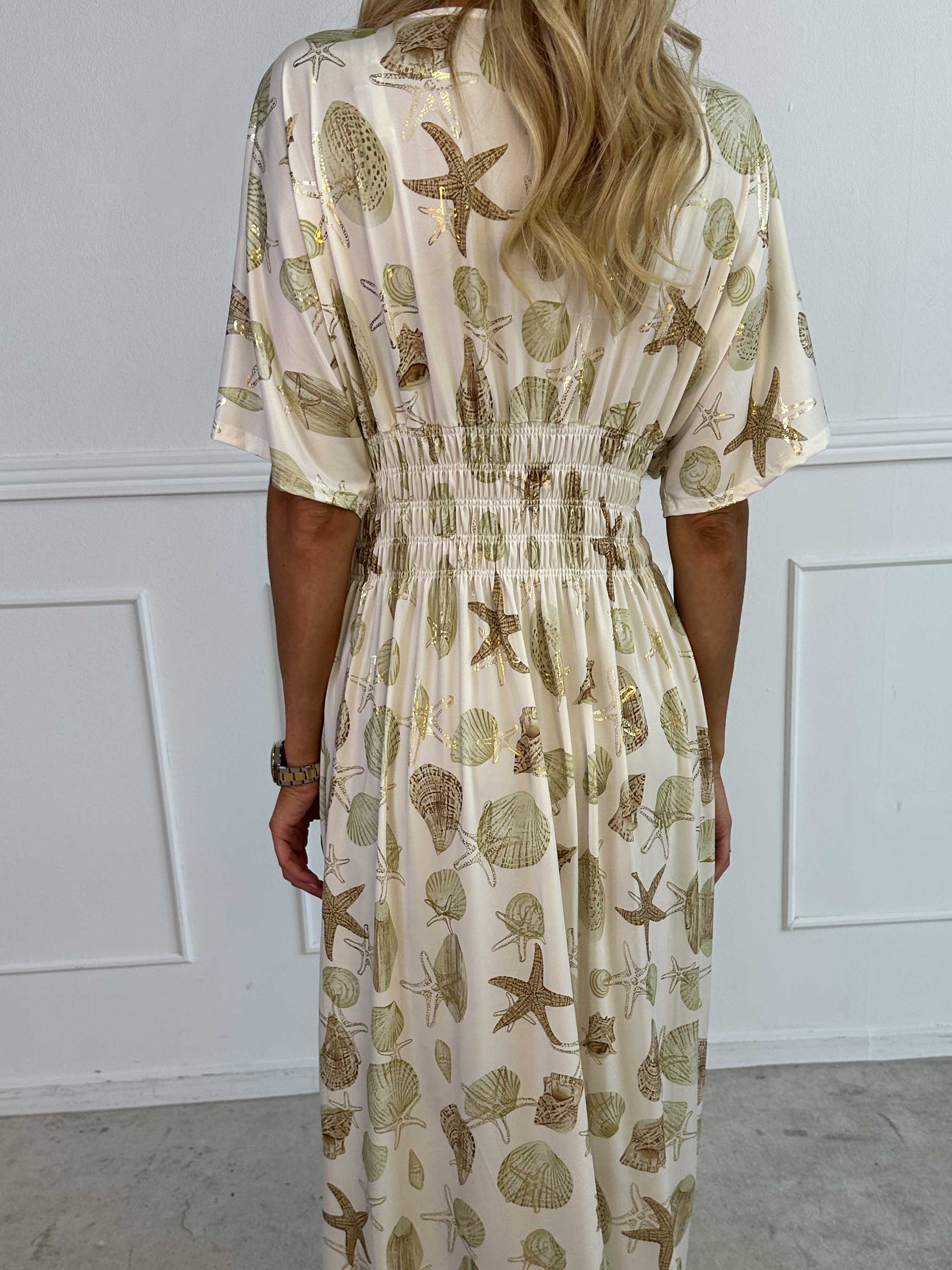 Pams Beach - Lang elastisk kjole med muslinge motiver