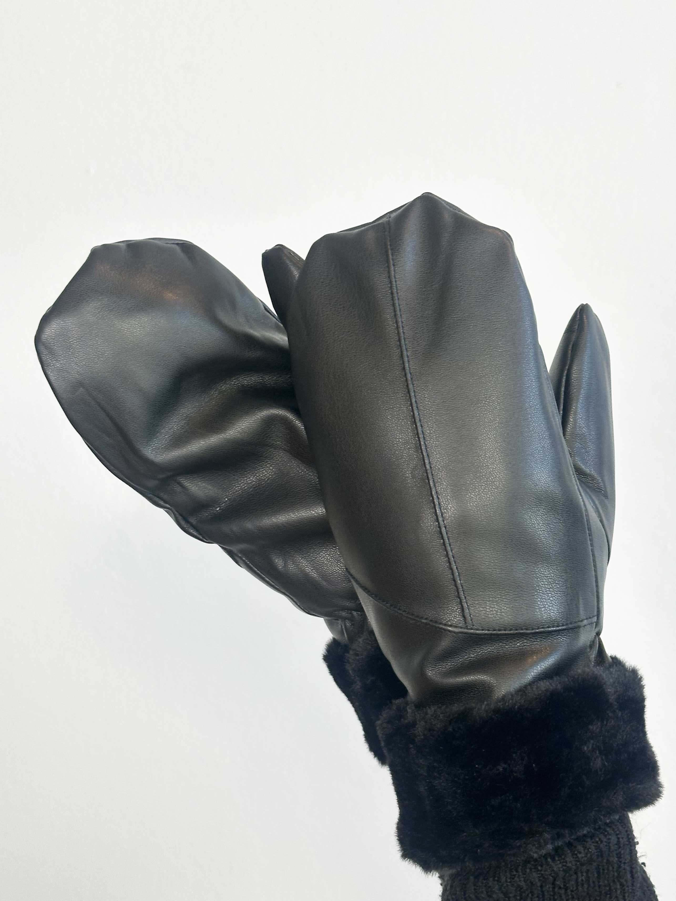 Helina - Sorte læderlook luffer med blødt foer