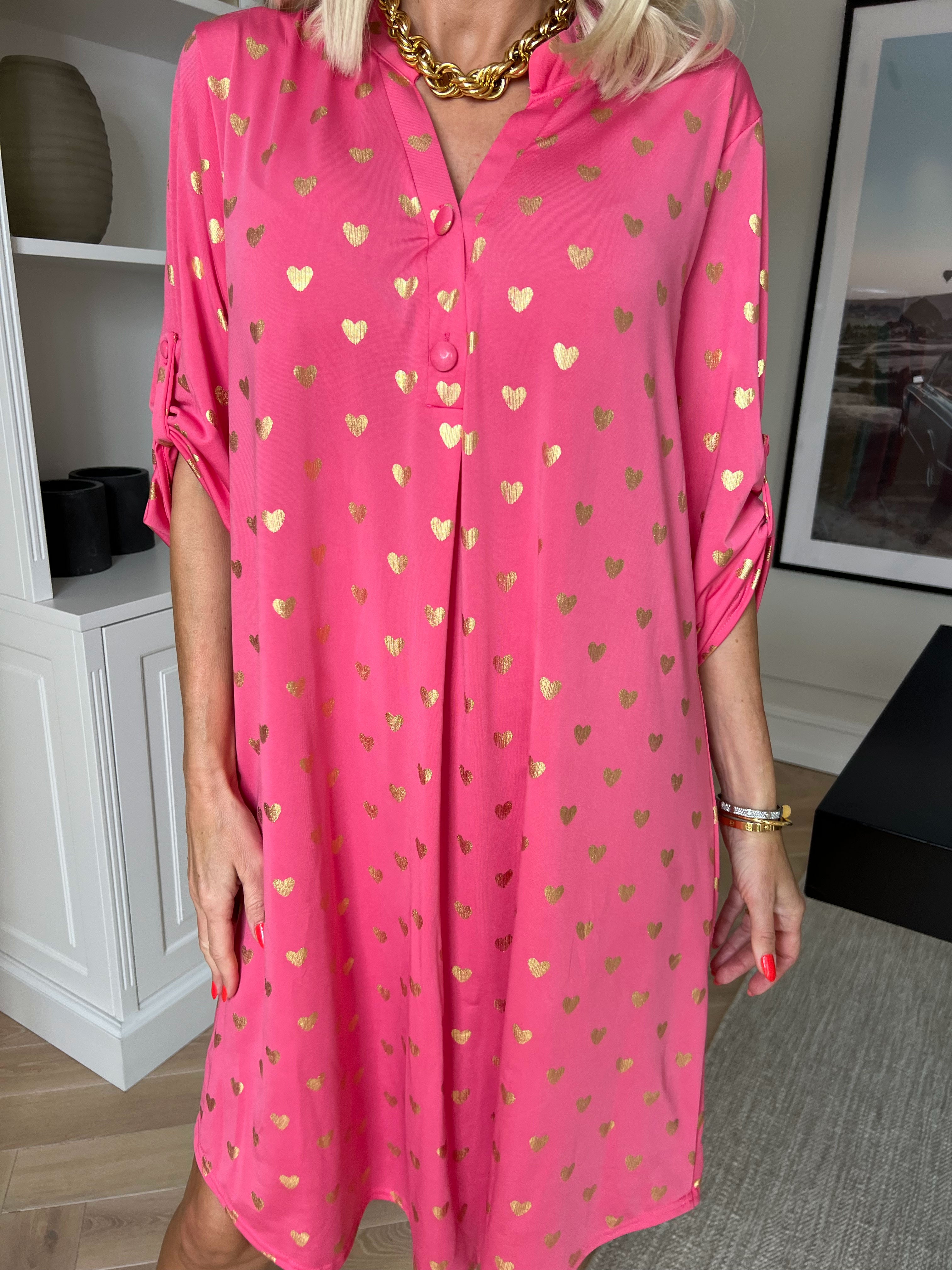 Ebba Gold Heart - Elastisk kjole med guld hjerte detaljer