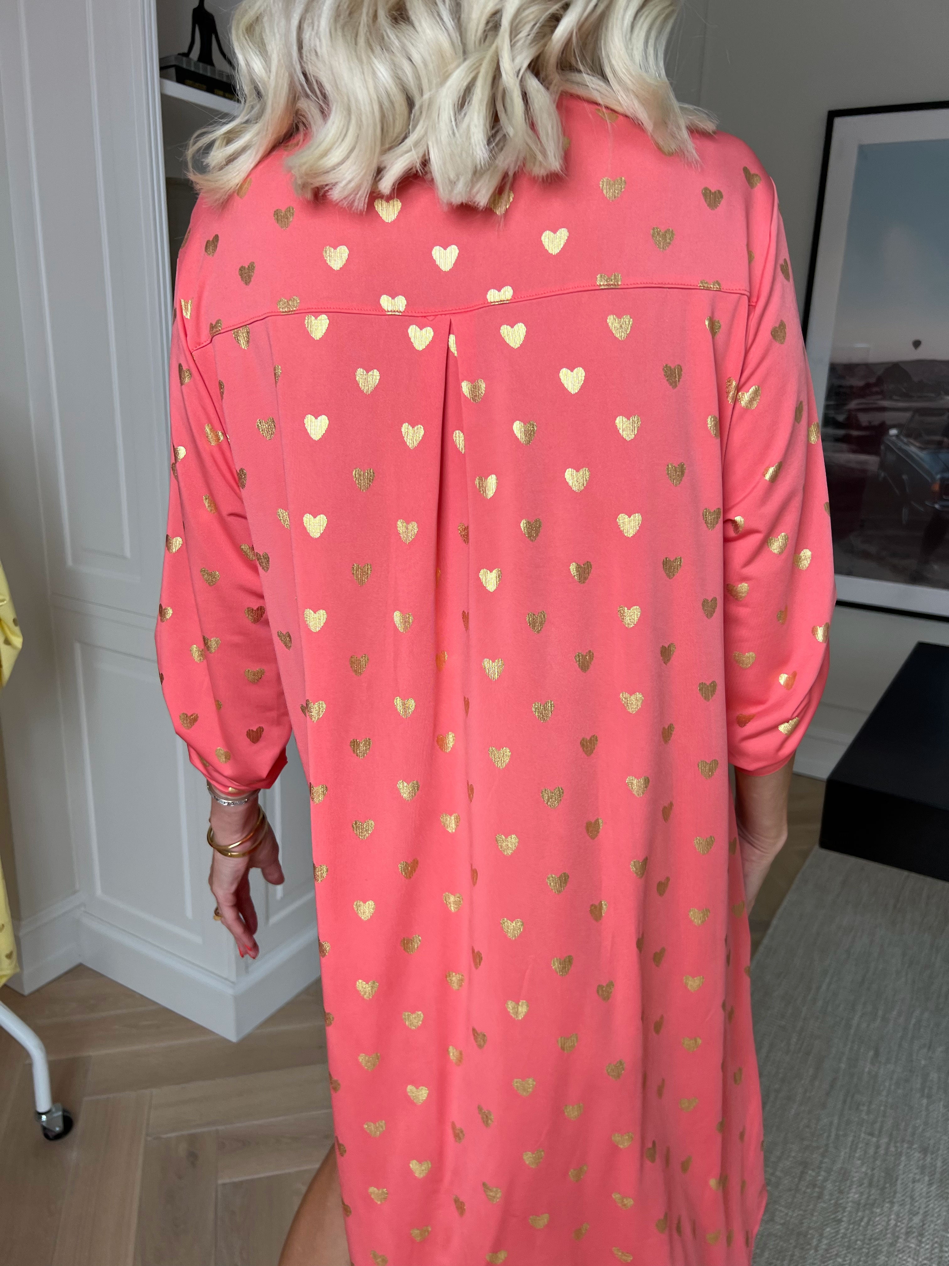 Ebba Gold Heart - Elastisk kjole med guld hjerte detaljer