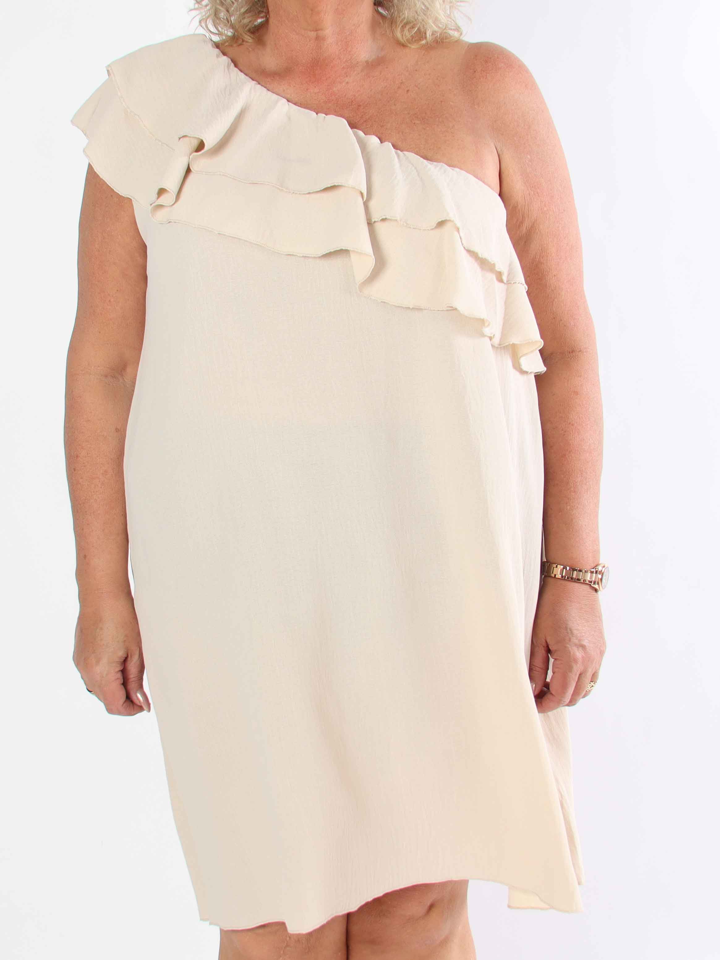 Catelyn - Sød one shoulder kjole med flæser