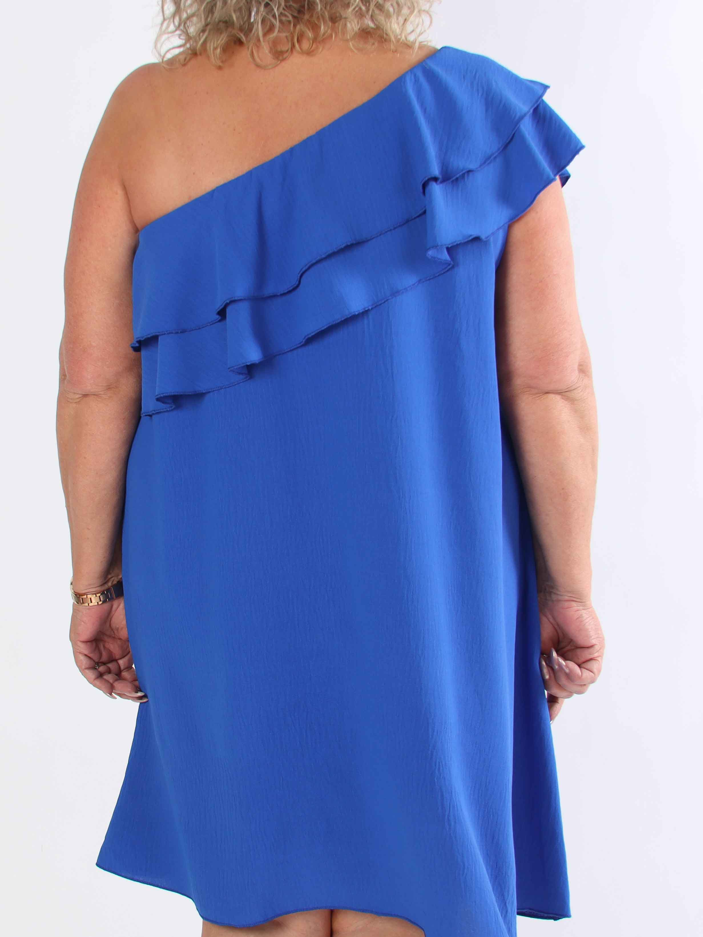 Catelyn - Sød one shoulder kjole med flæser