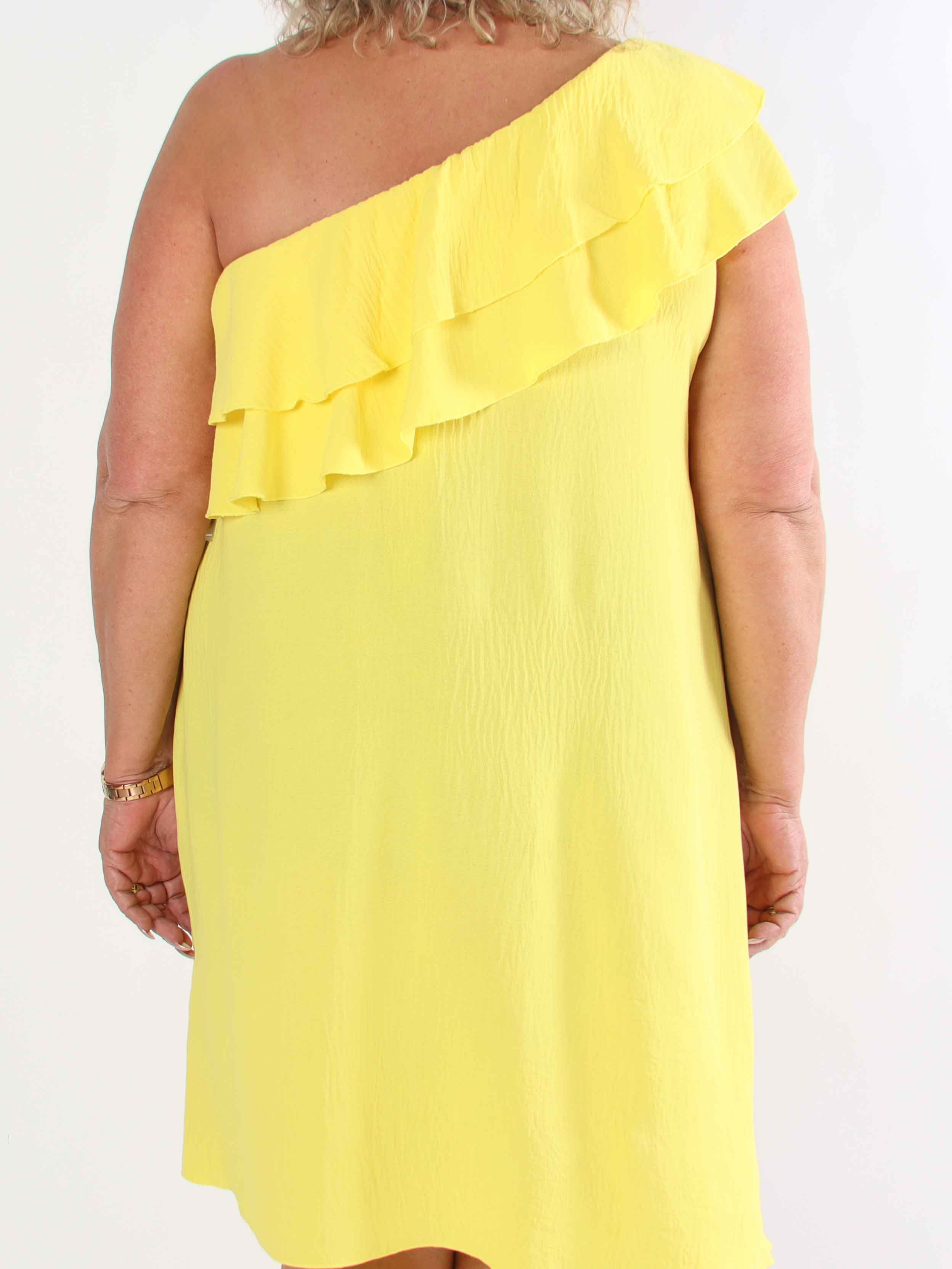 Catelyn - Sød one shoulder kjole med flæser