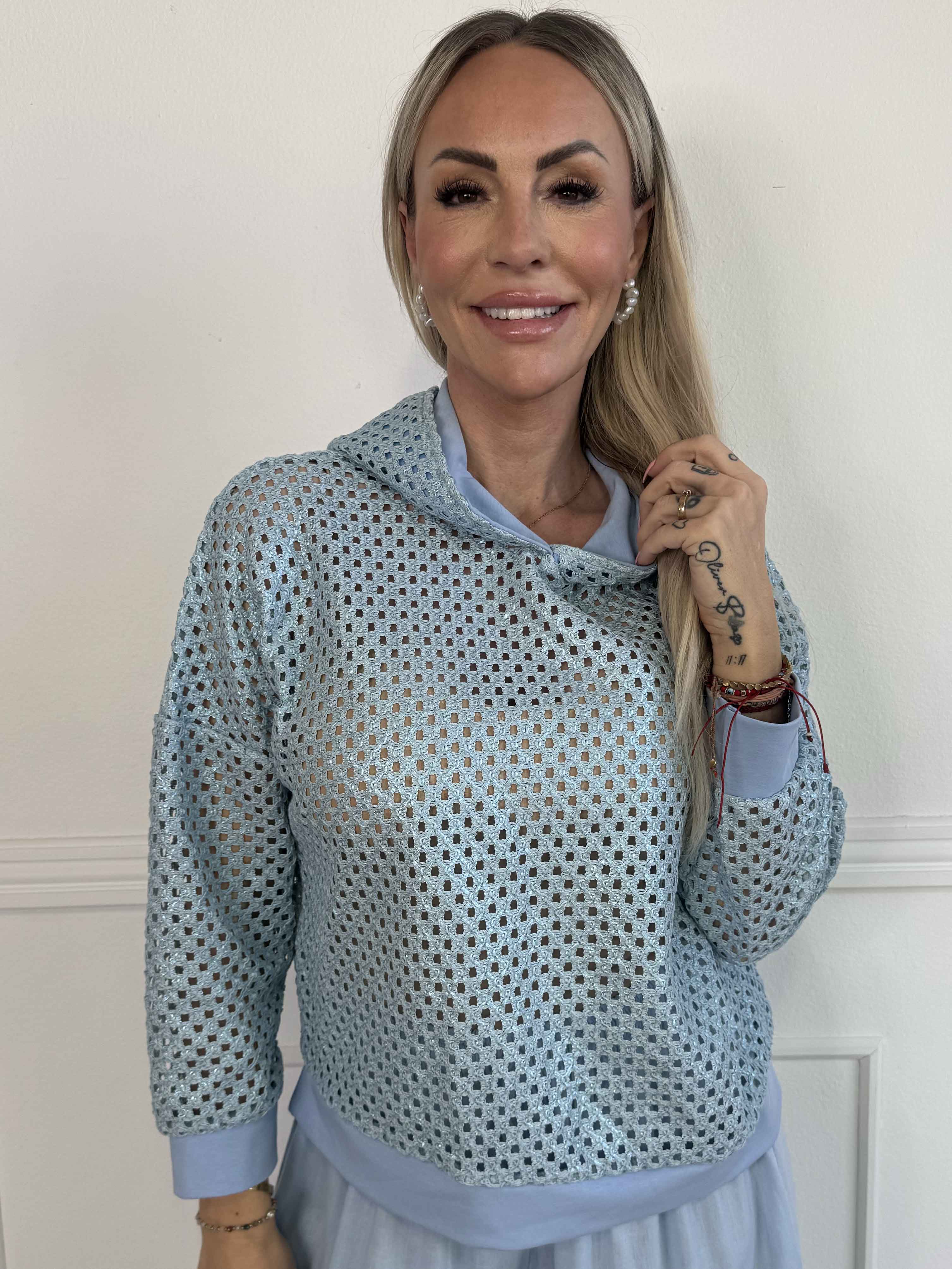 Martha - Hoodie i bomuld med hulmønster og let shine