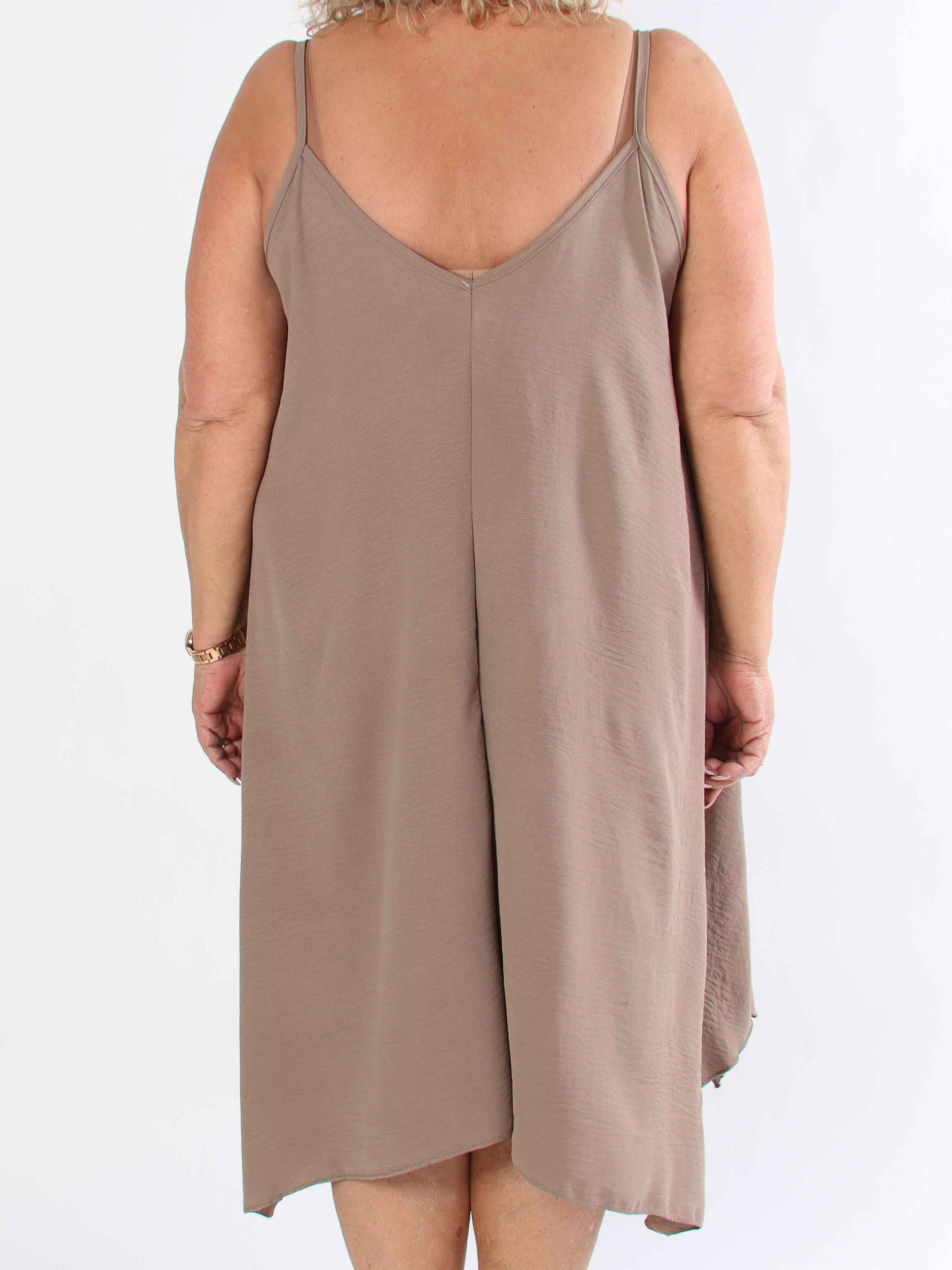 Galadriel - Sød let plus size stropkjole i viskose