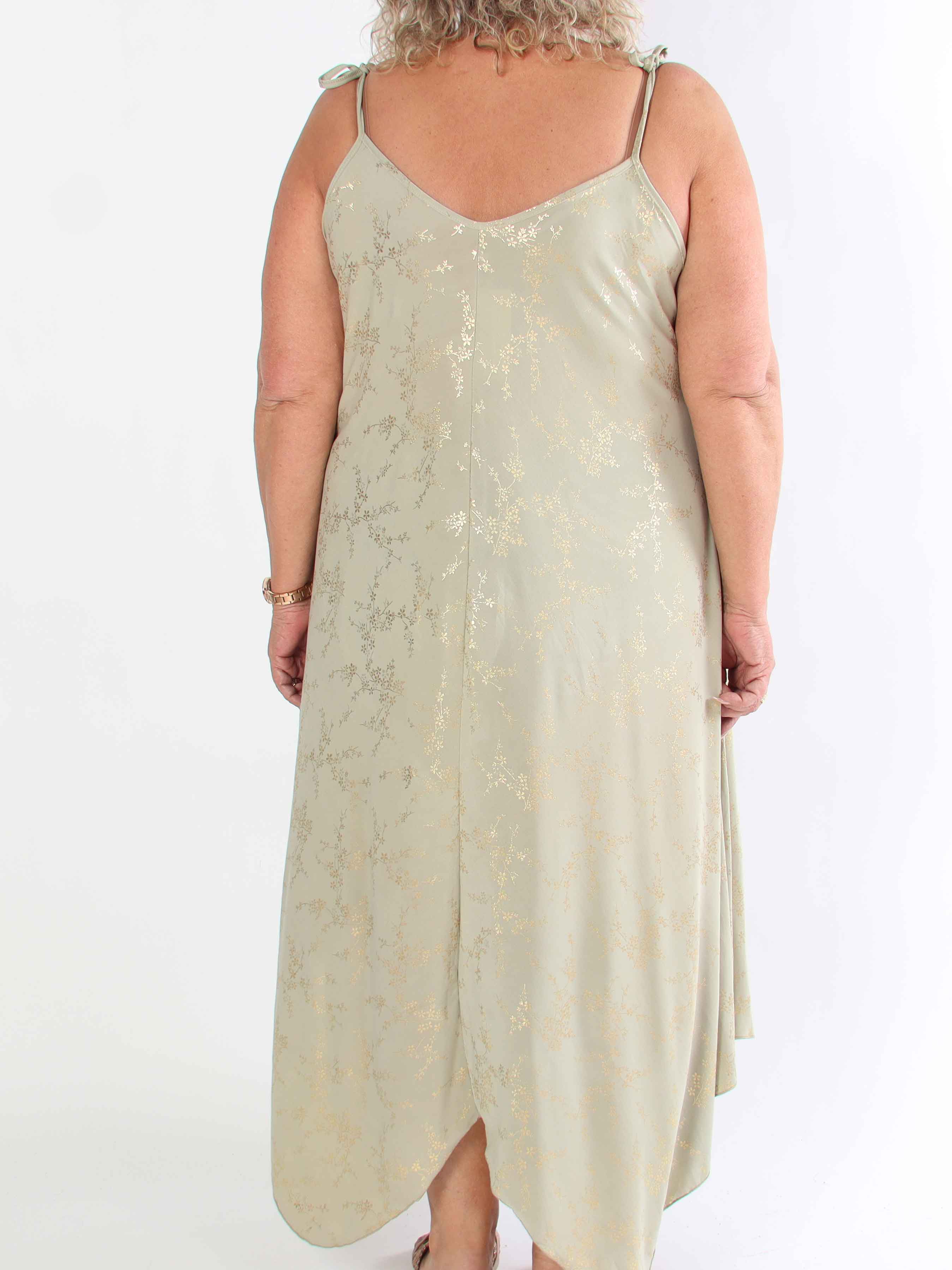 Maisie Gold - Plus size stropkjole i elastisk stof med guld print