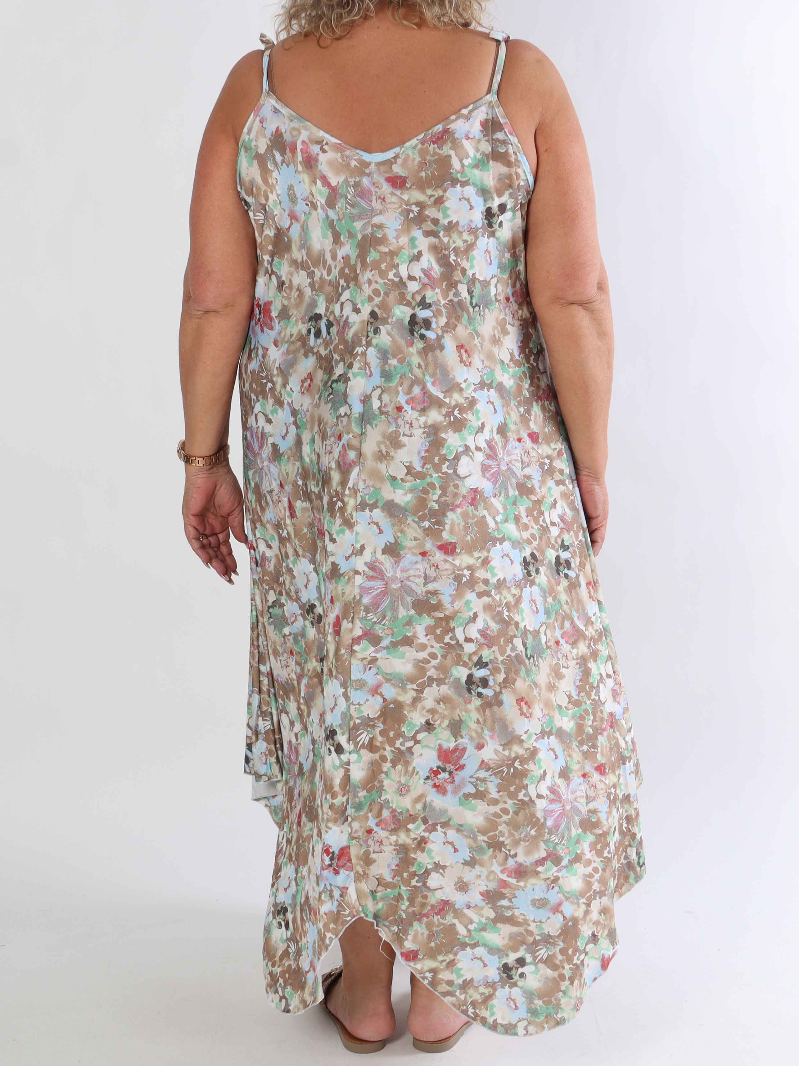 Maisie Flower - Plus size stropkjole i elastisk stof med blomsterprint
