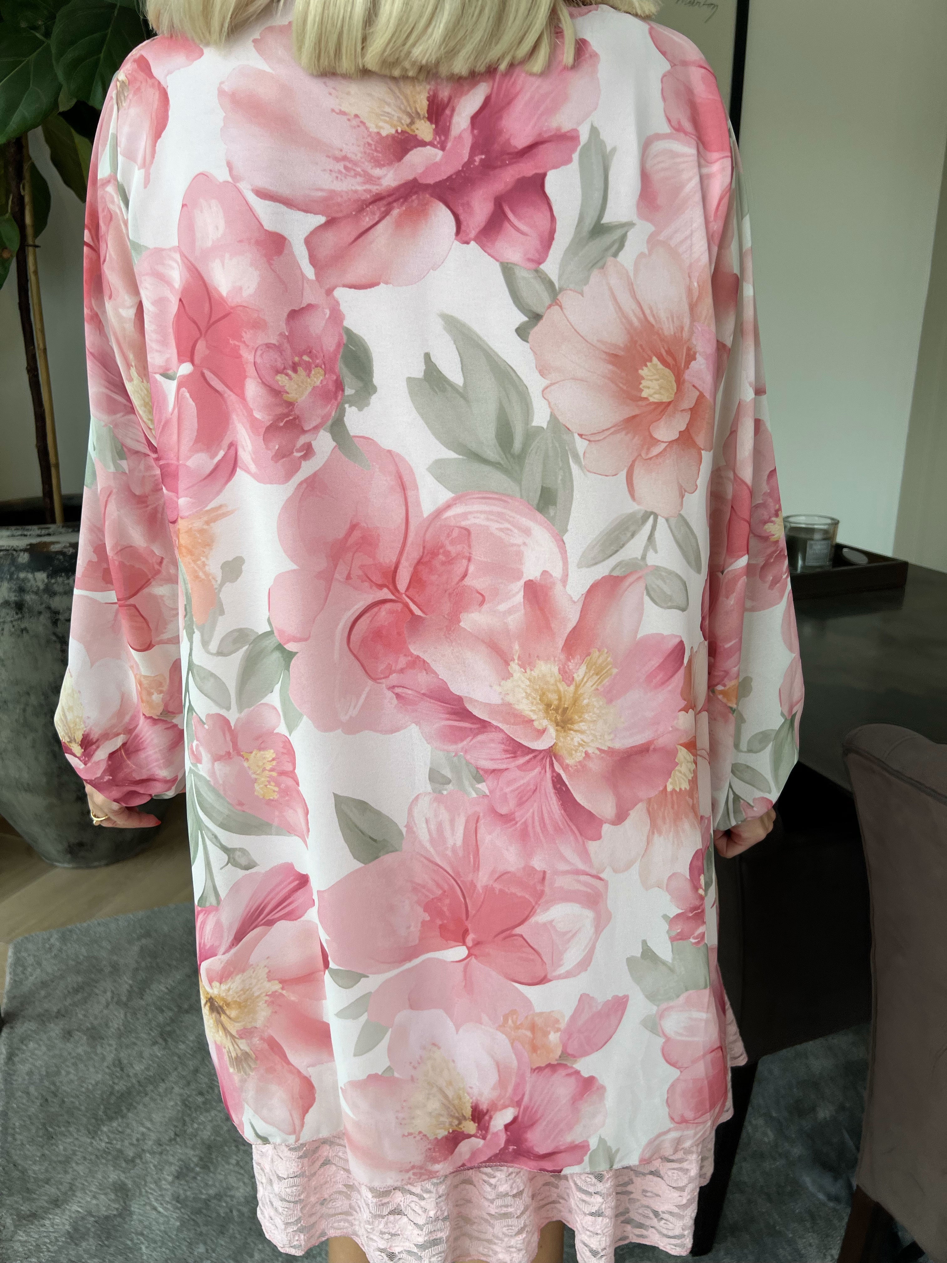 Lauren - Tunikakjole i chiffon med blomsterprint og blondekant