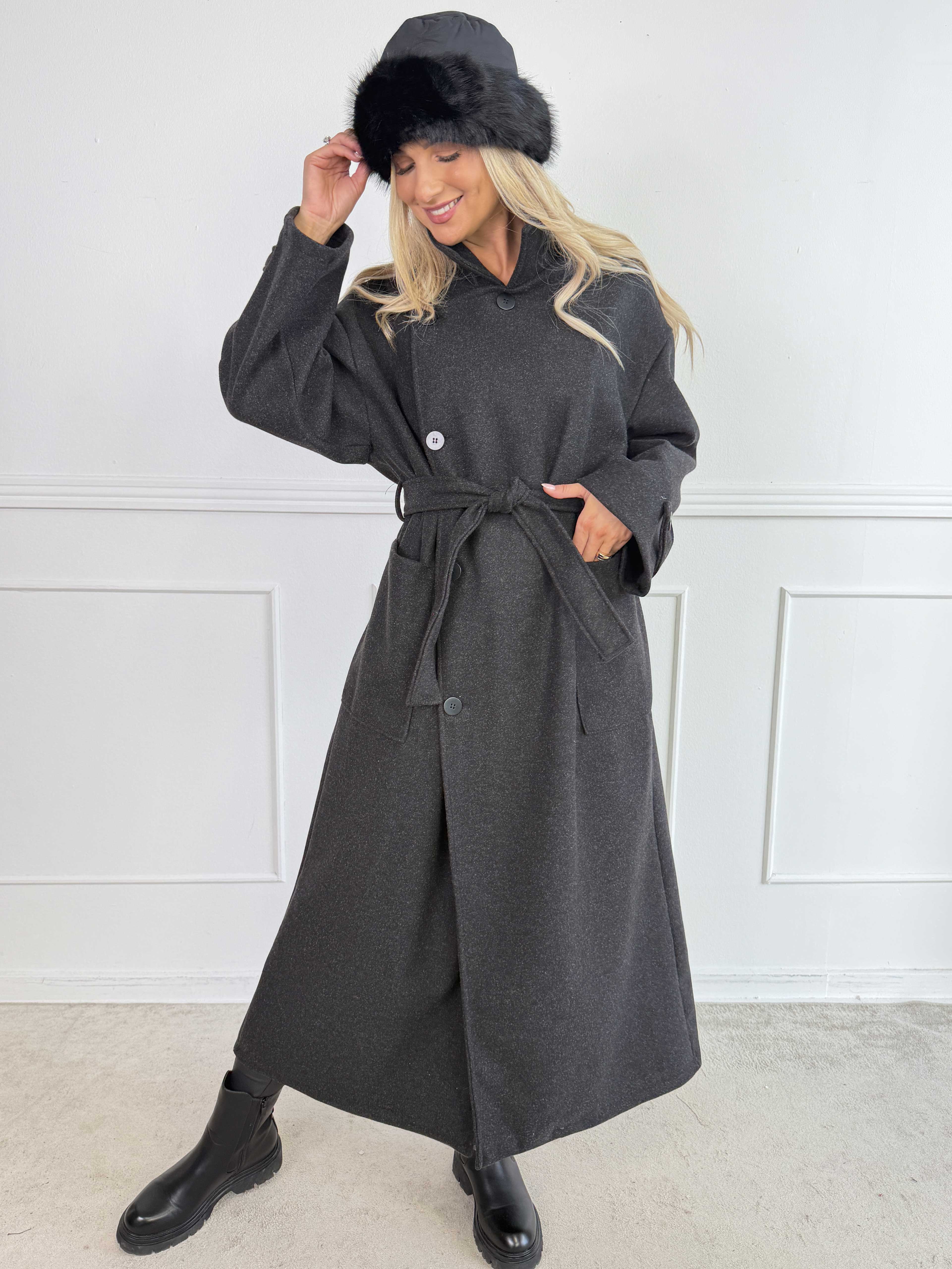 Gianna - Stilfuld og blød plus size trenchcoat med store lommer