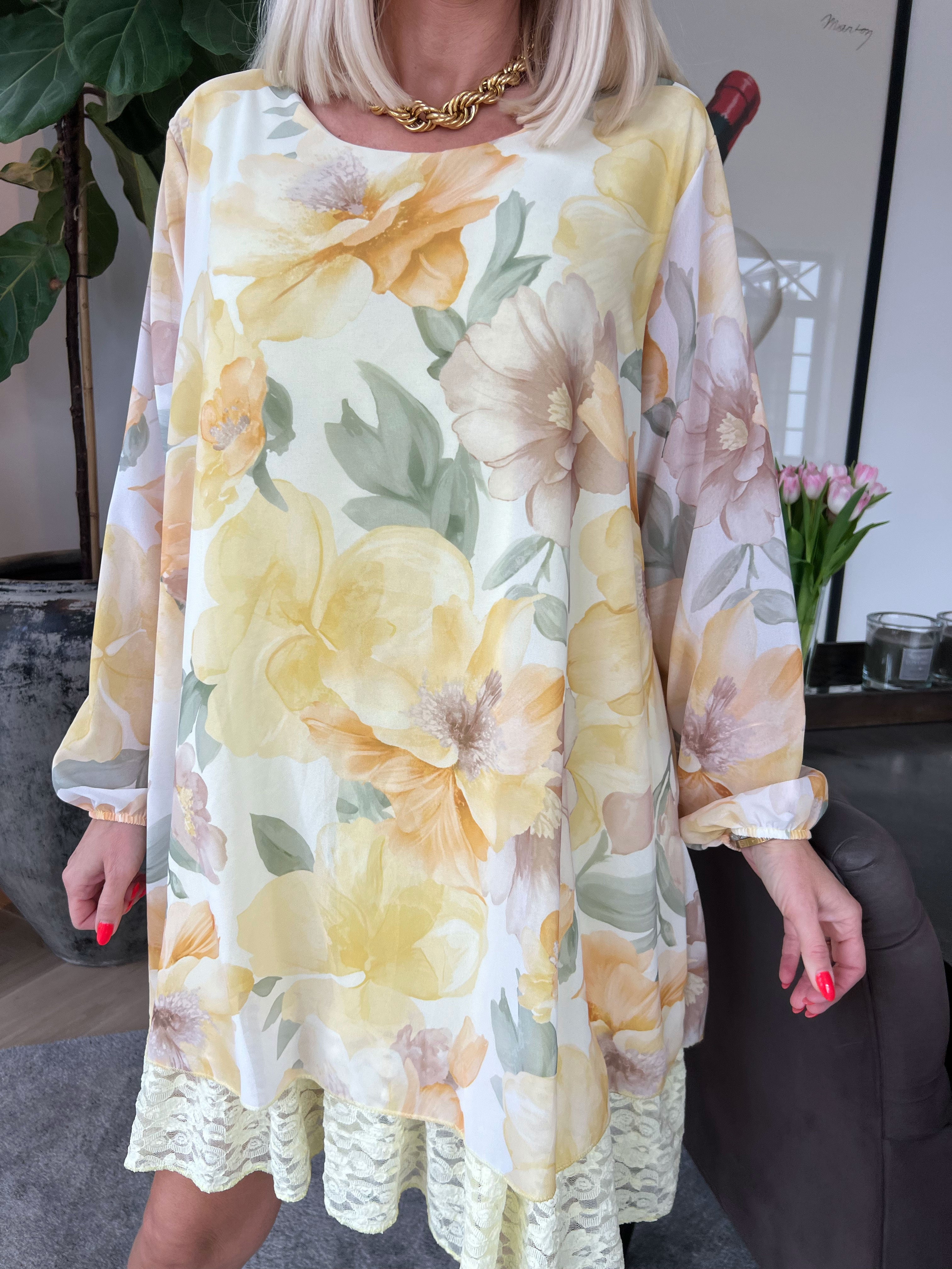 Lauren - Tunikakjole i chiffon med blomsterprint og blondekant