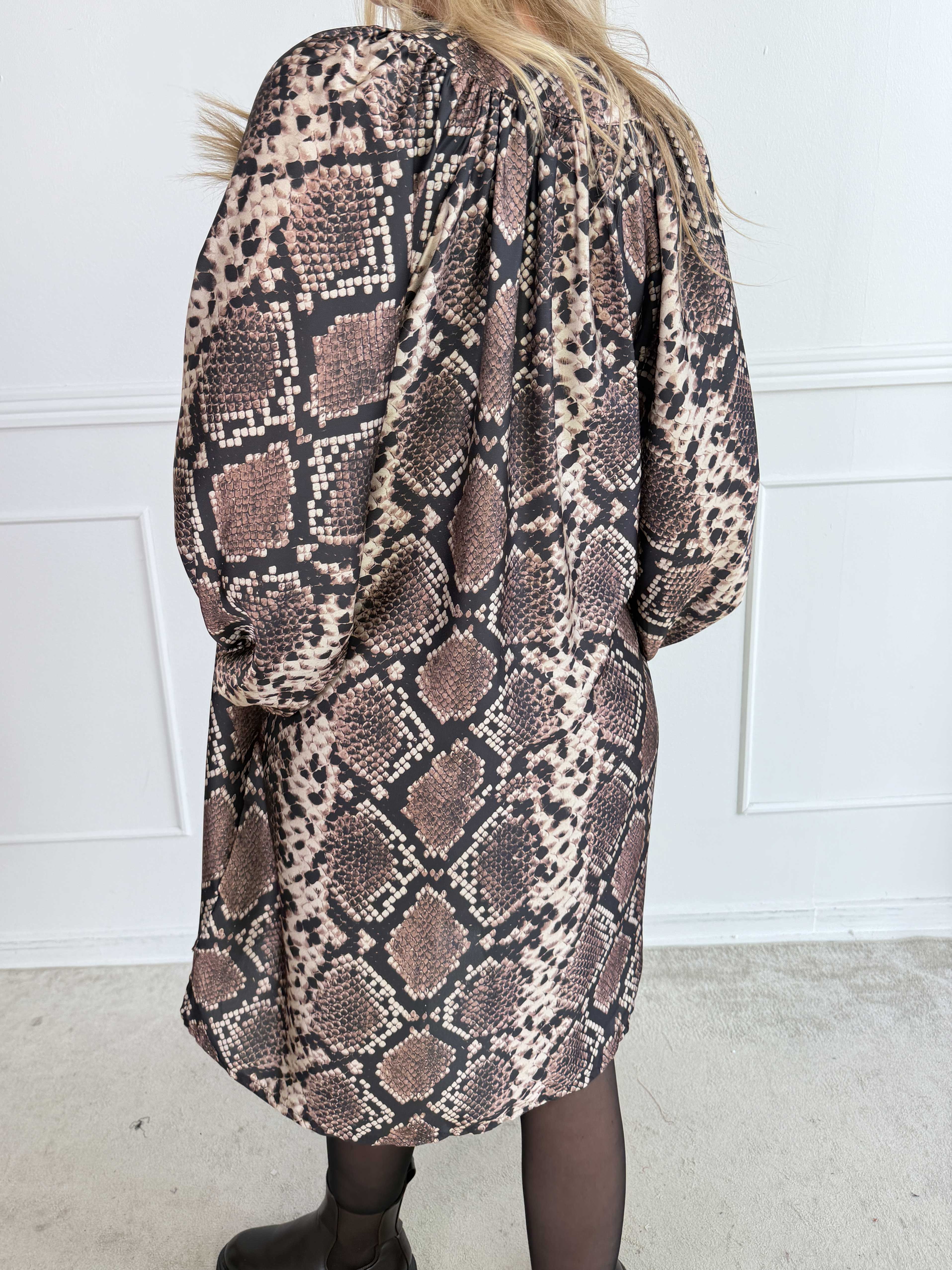 Amidala Print - Elegant plus size tunikakjole i forskelligt print