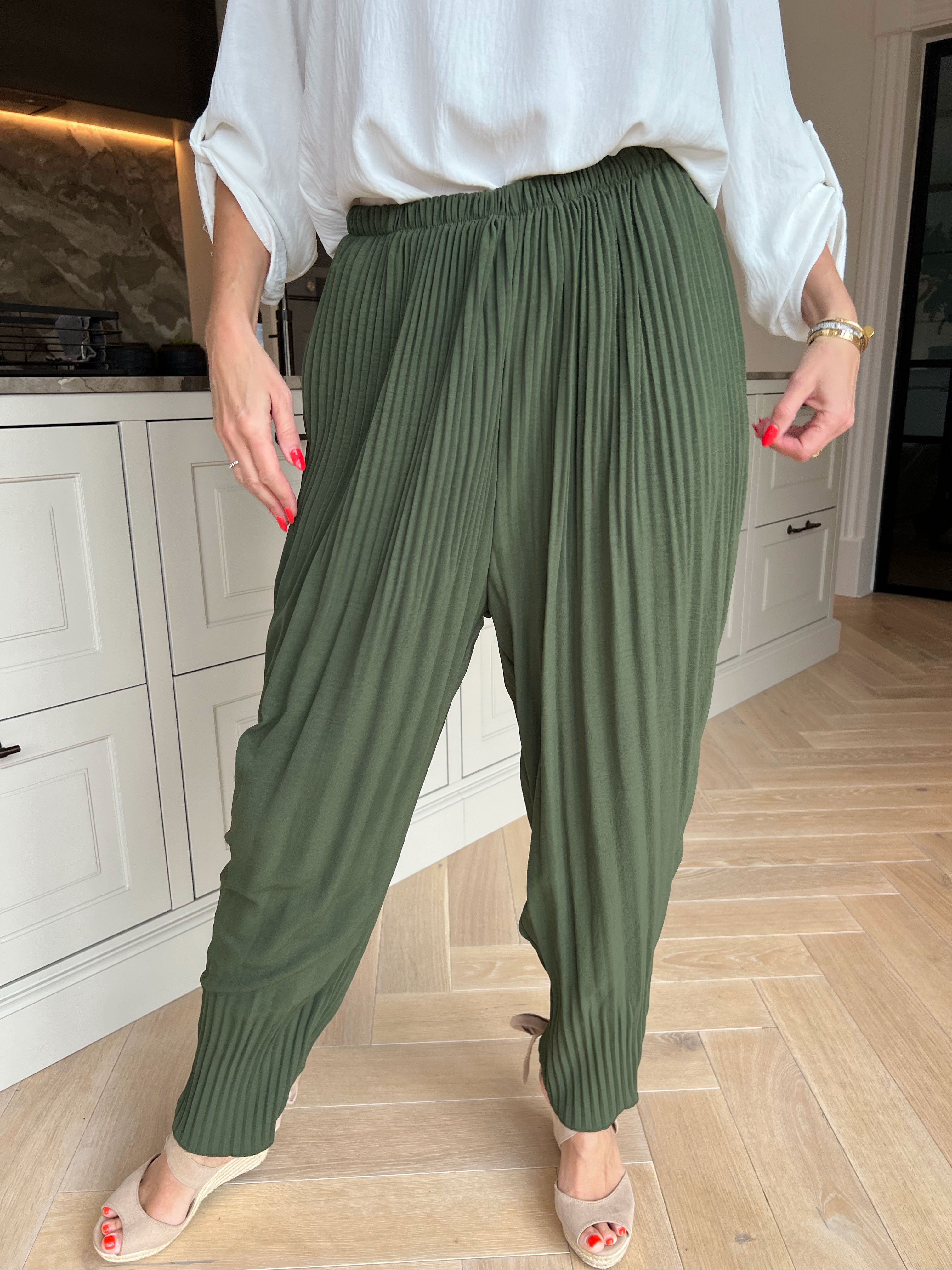 Paja - Løse plisserede bukser med elastikkant i livet