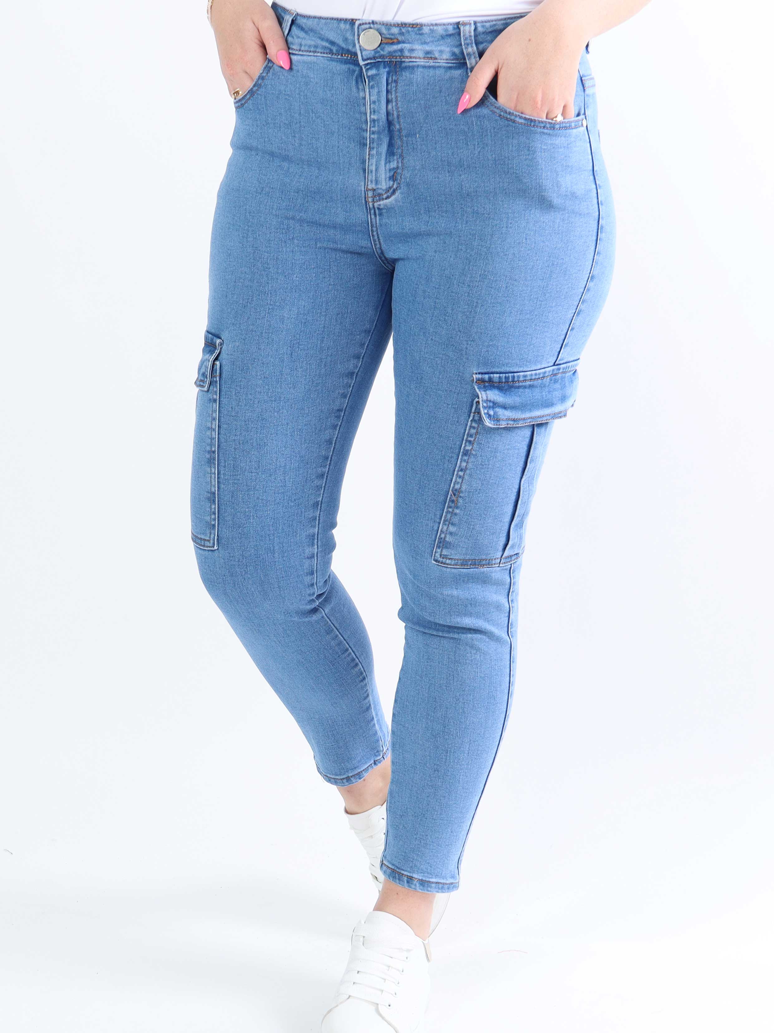 Lee Cargo - Elastiske jeans med lommer på siderne