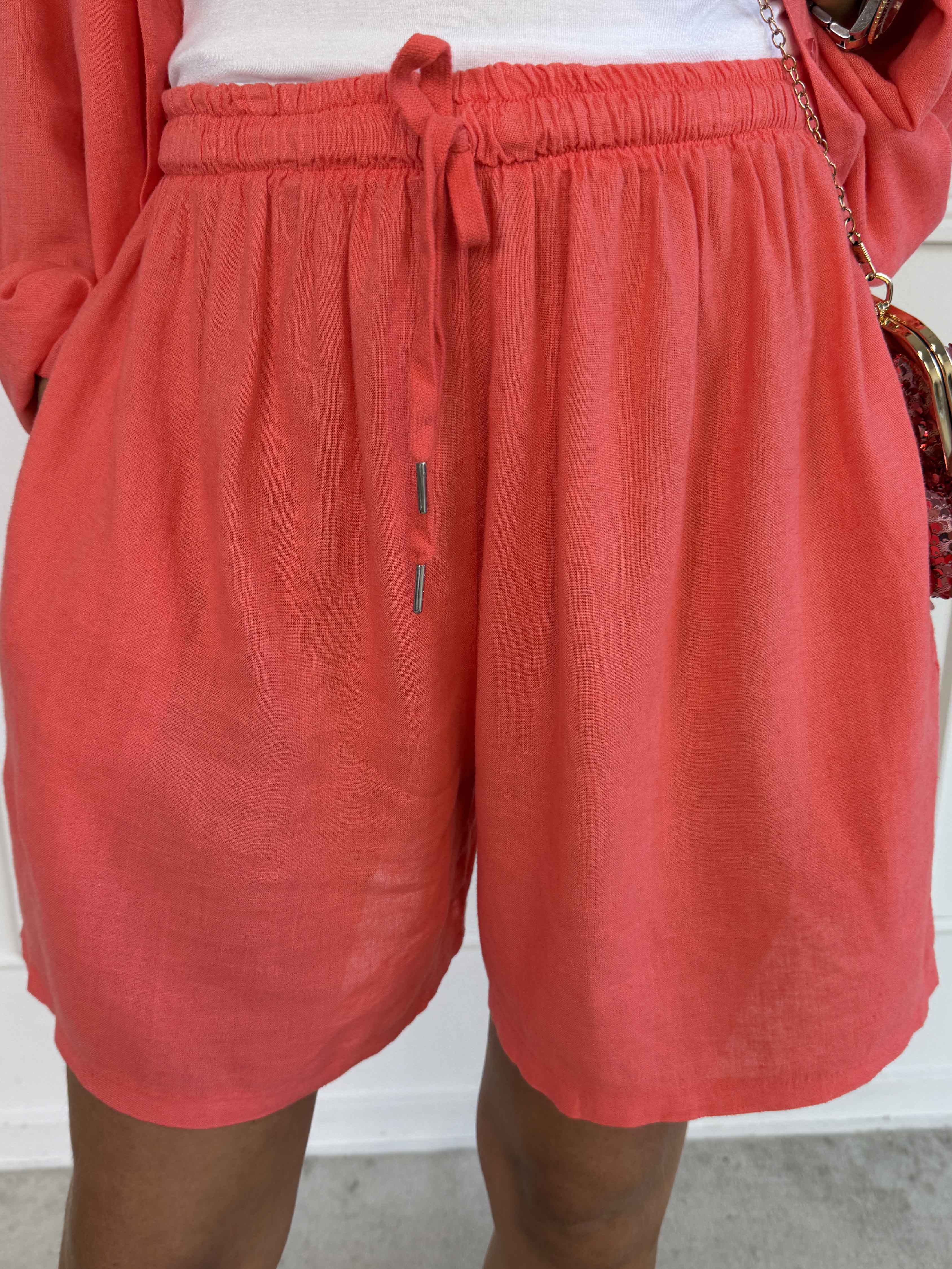 Clara Shorts - Lette shorts i viskose og hør