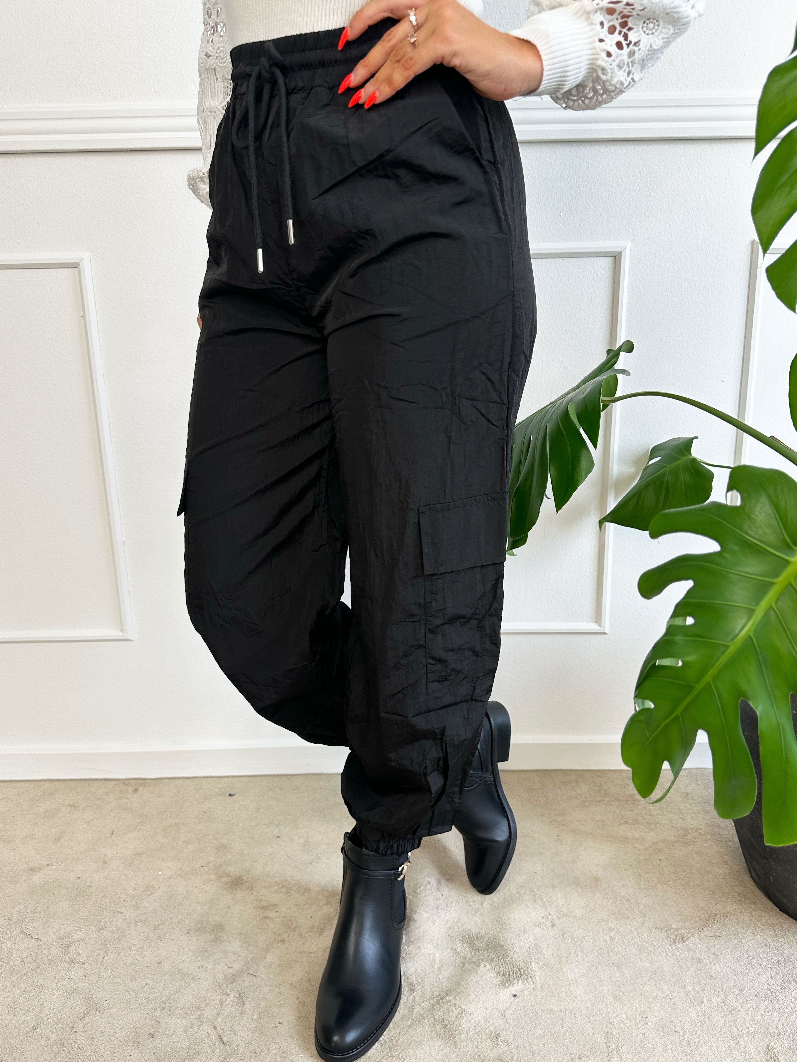 Galina - Fede cargo bukser med elastikkant i livet