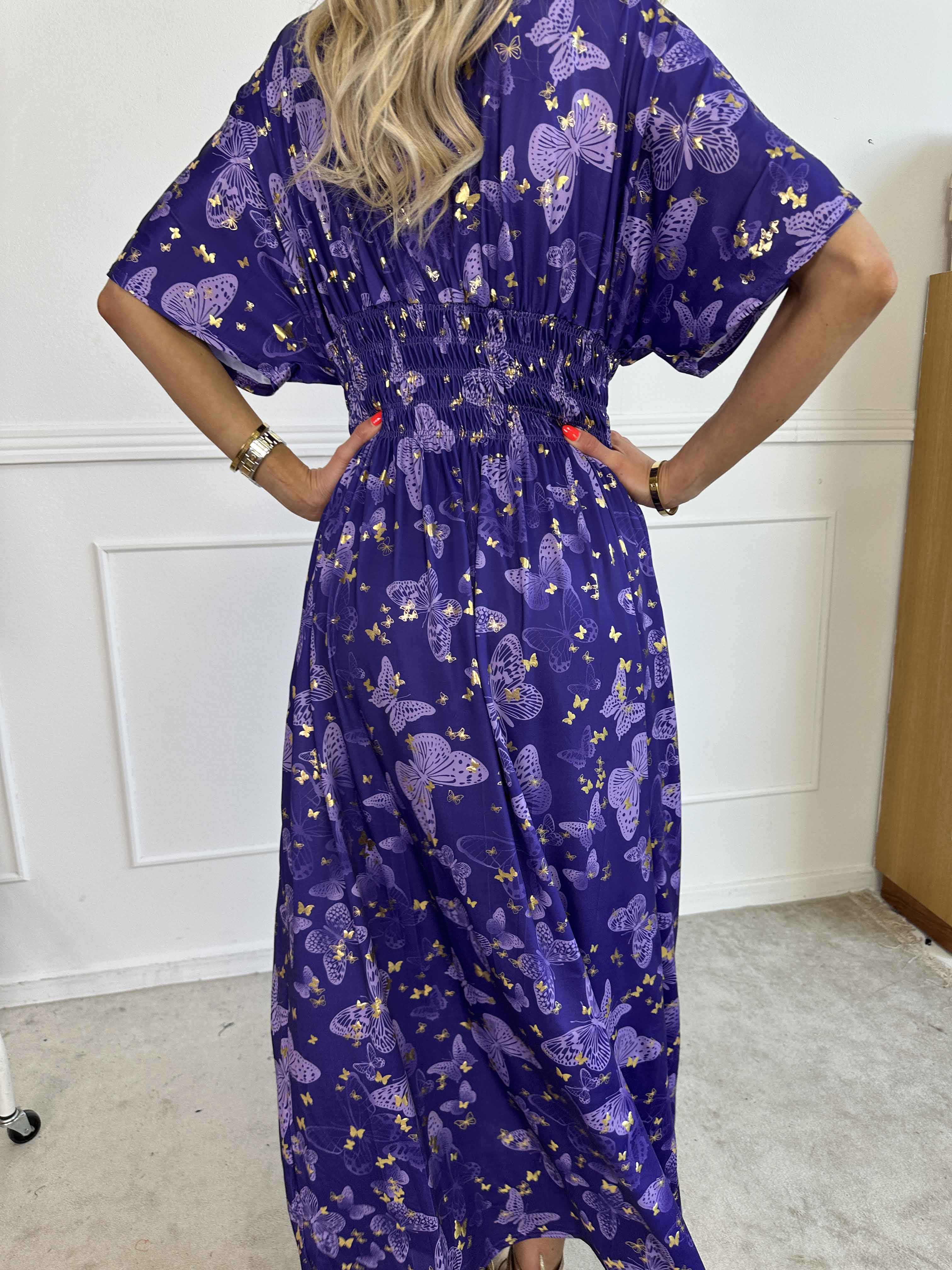 Pams Butterfly - Lang elastisk kjole med smock i livet