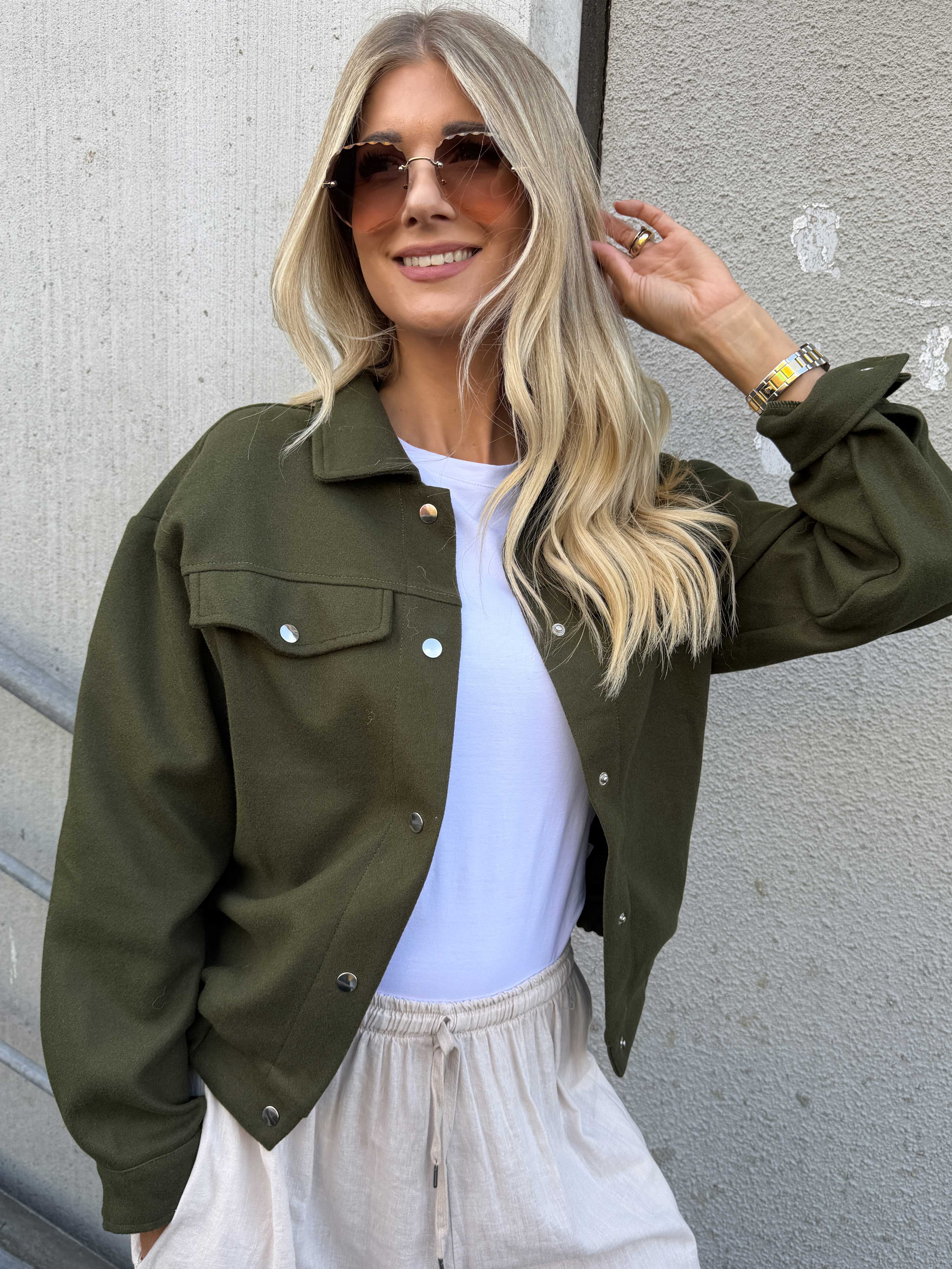 Nukaka - Let og stilfuld jakke i skjortestil