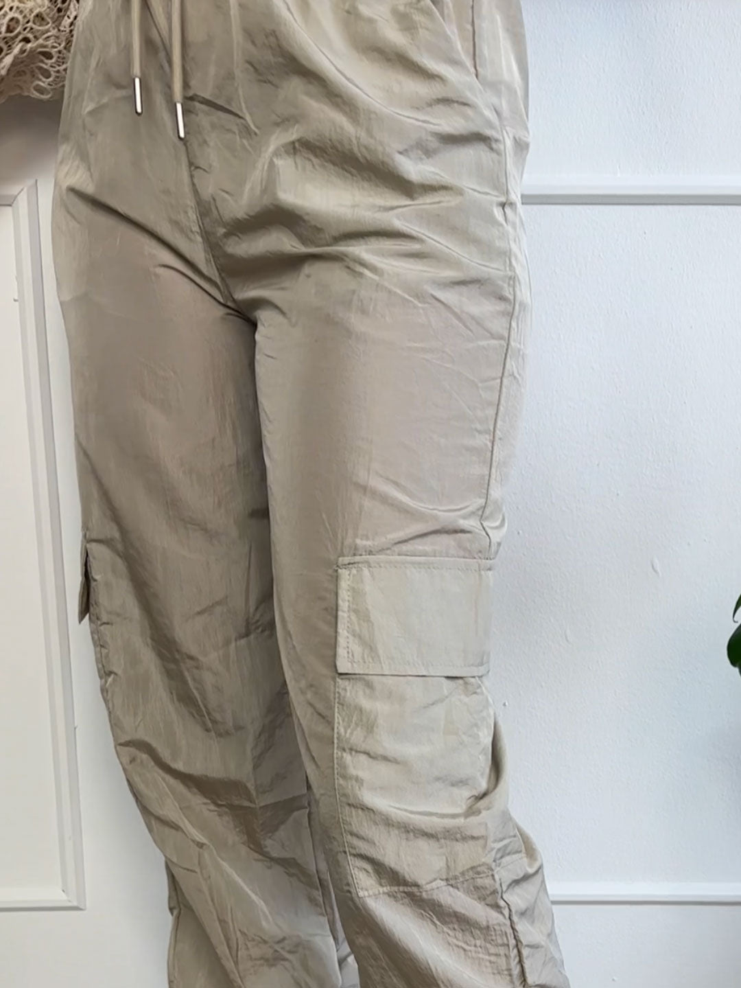 Galina - Fede cargo bukser med elastikkant i livet