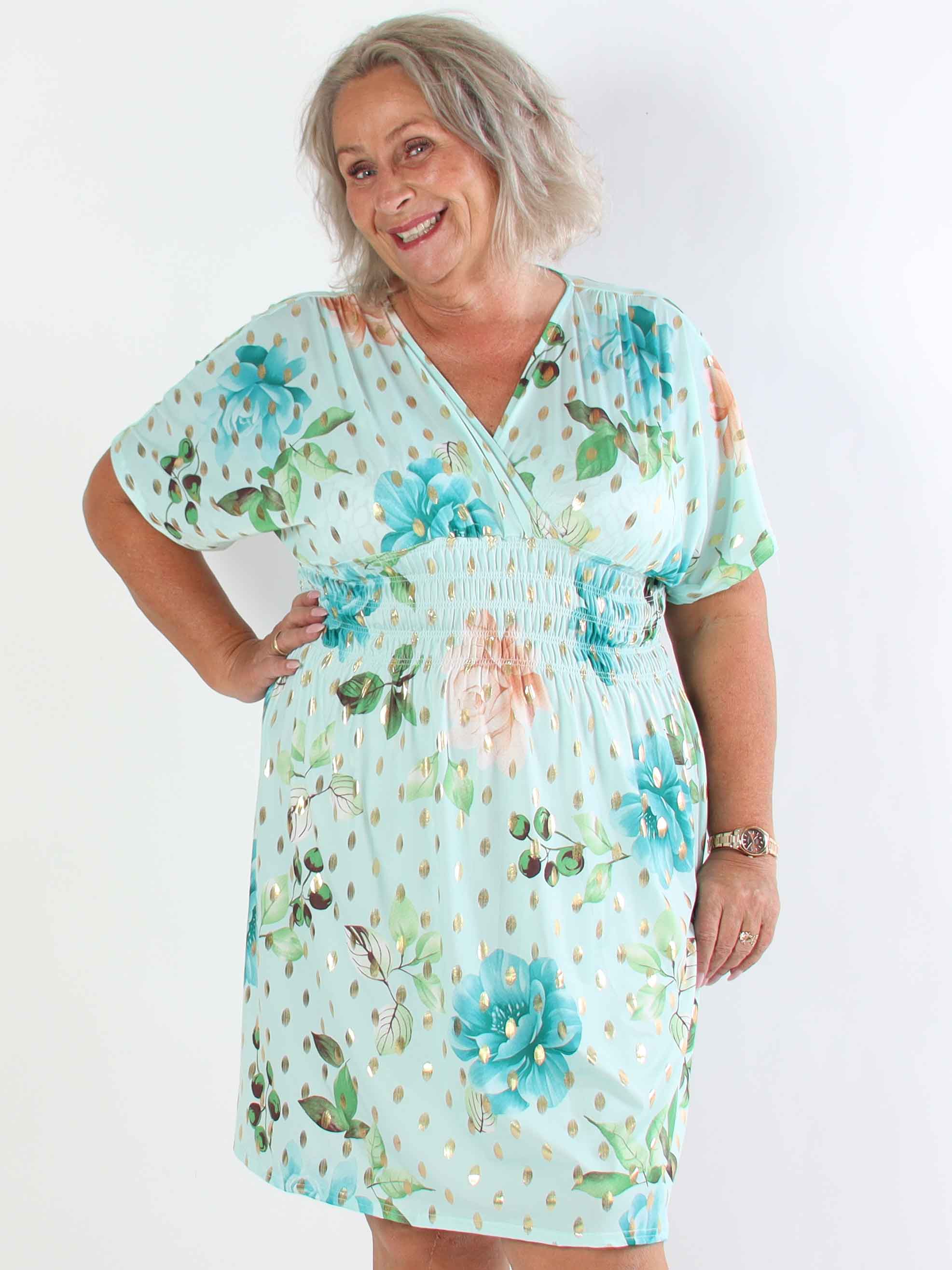 Pams Summer Short - Elastisk plus size kjole med blomstermotiver og smock