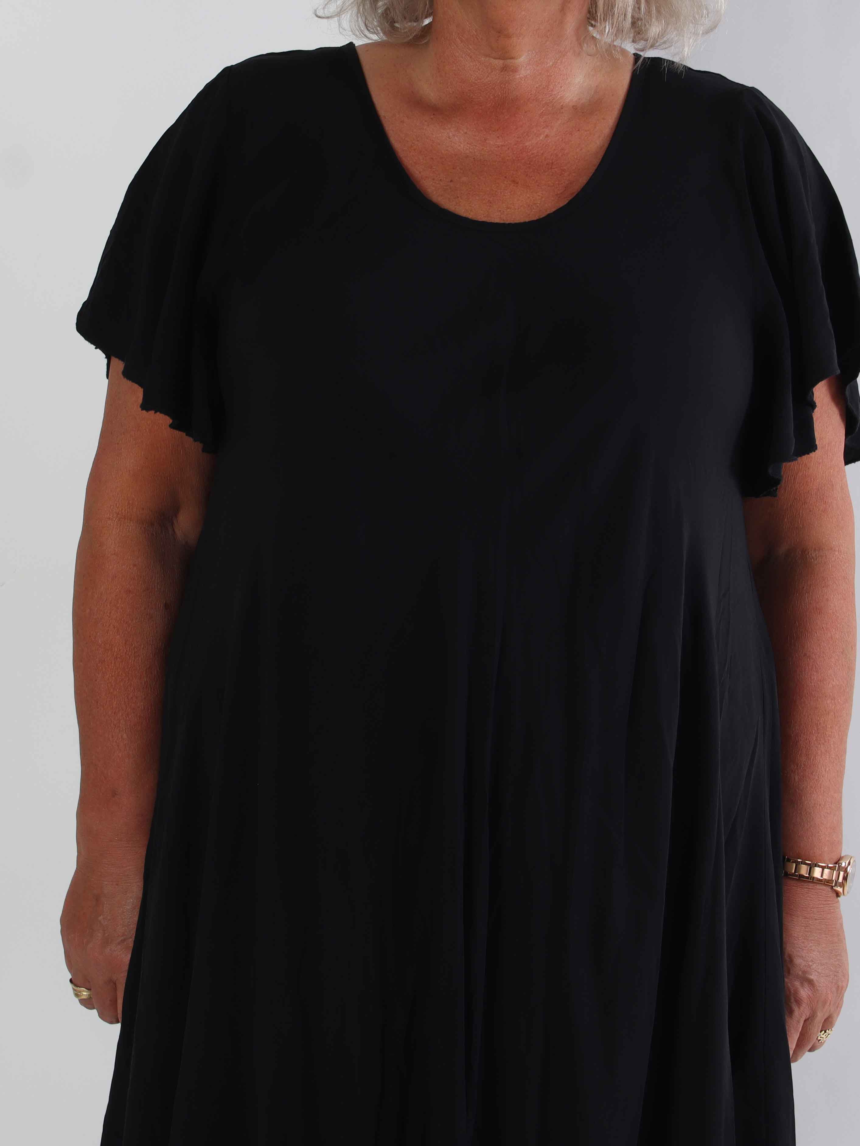 Laneira - Lang plus size kjole i viskose og a-facon