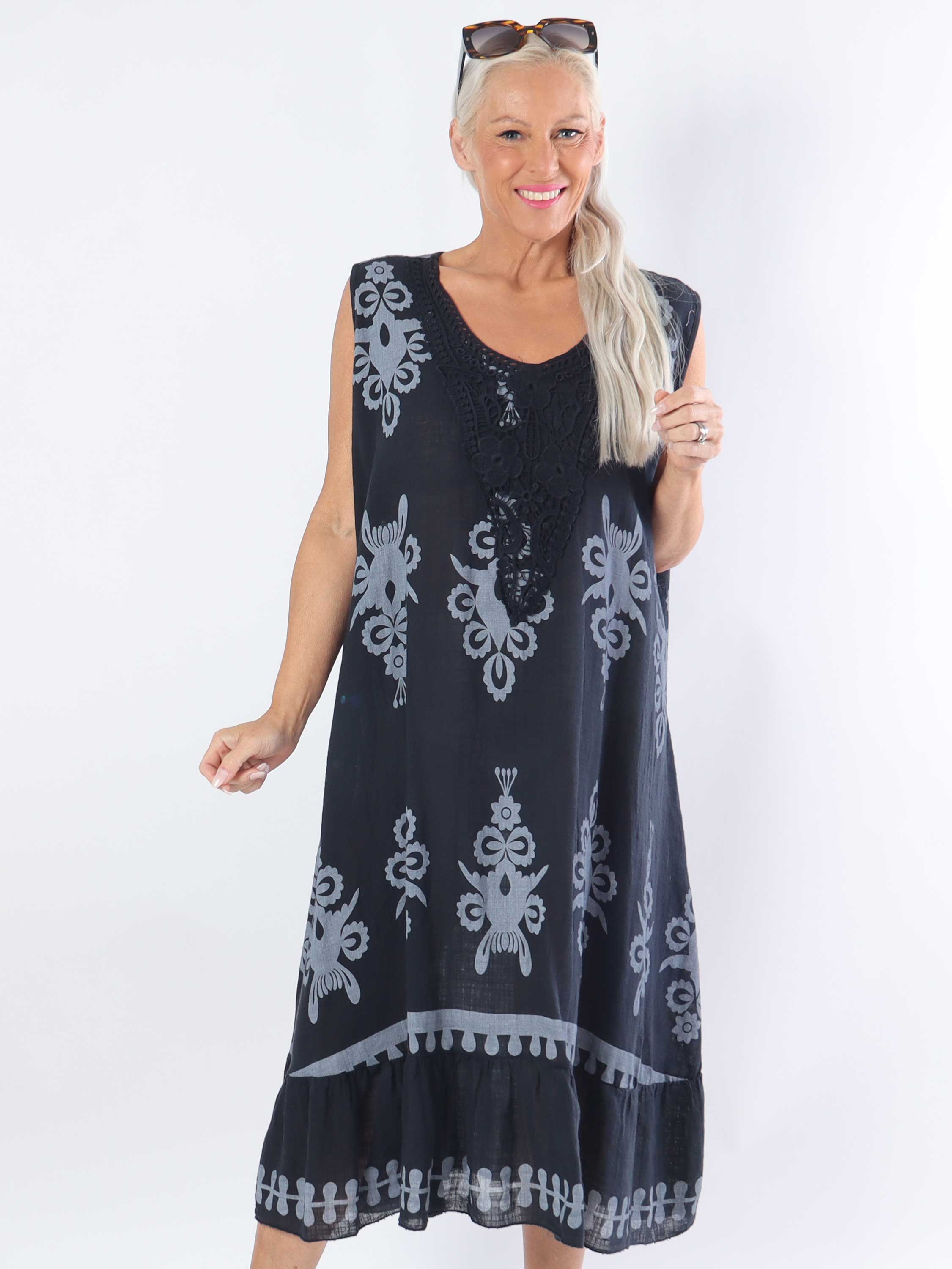 Tanzania - Smuk plus size bomuldskjole i hørlignende stof