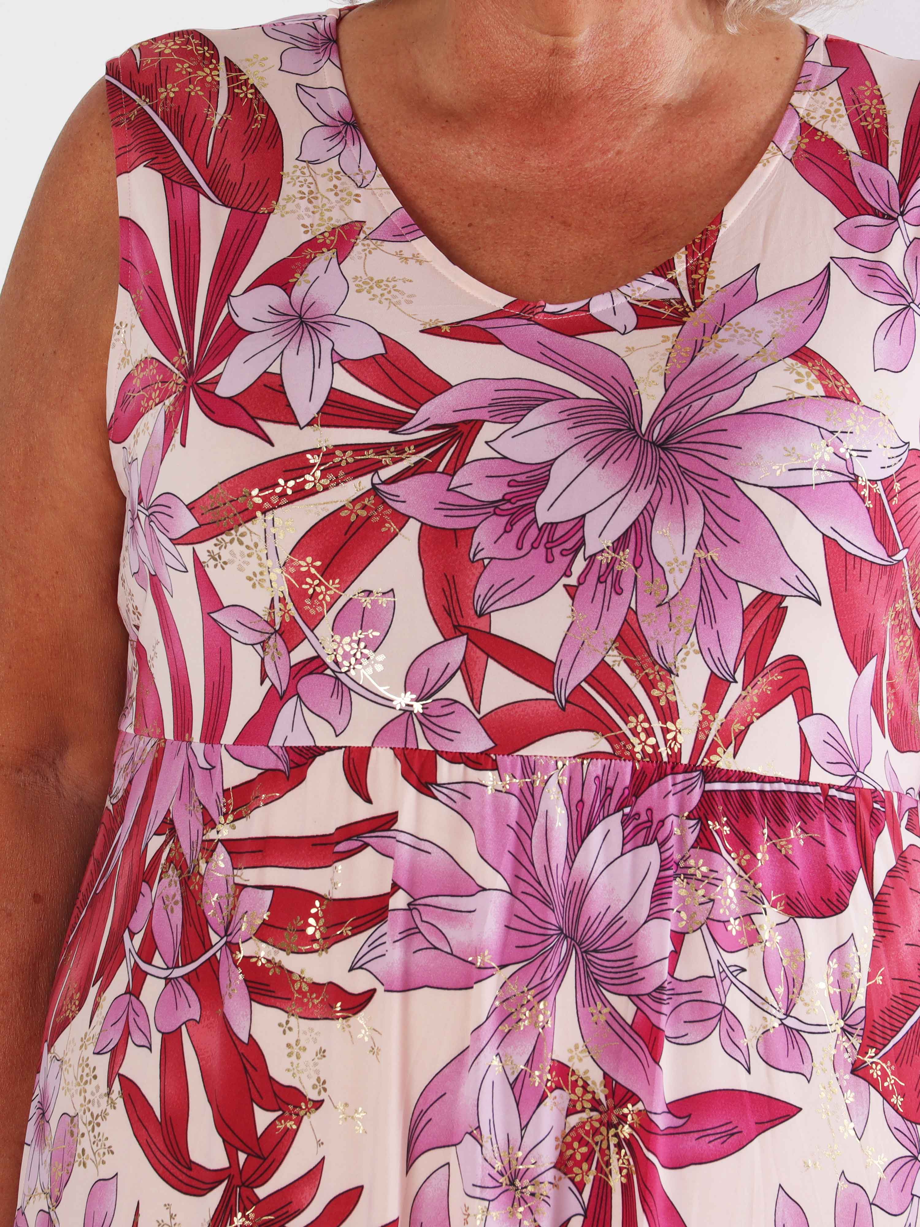 Karini - Elastisk blomstret plus size kjole med lag på lag look