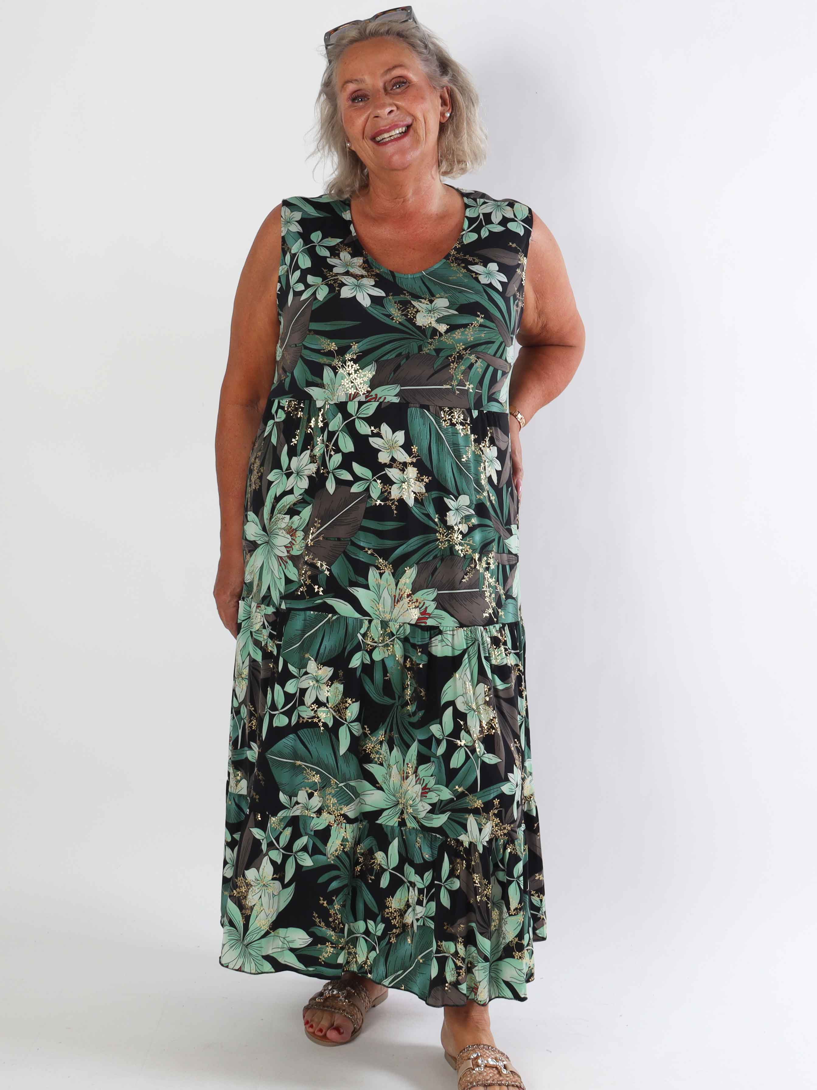 Karini - Elastisk blomstret plus size kjole med lag på lag look