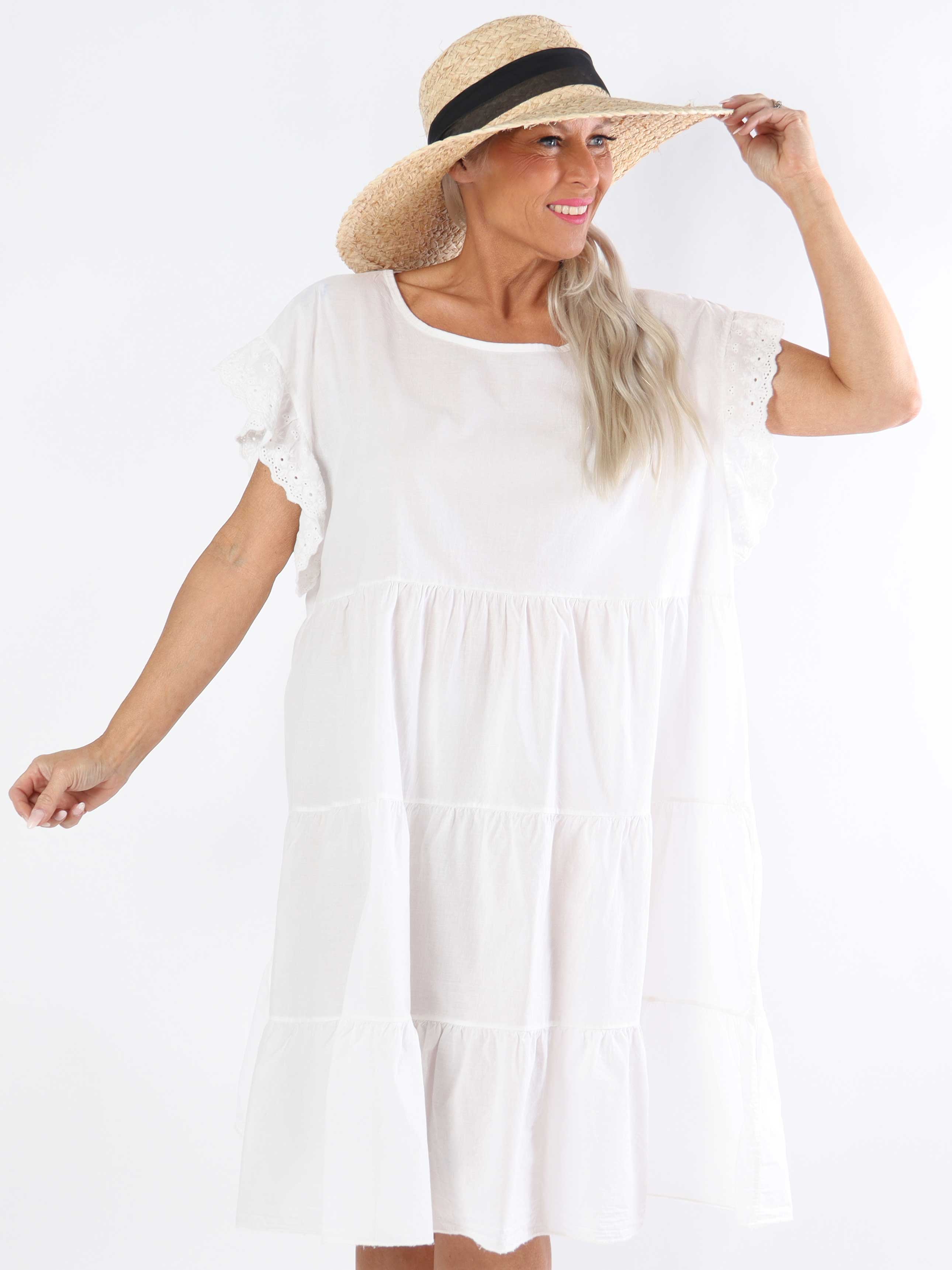 Canada - Sød plus size bomuldskjole med flæseærmer